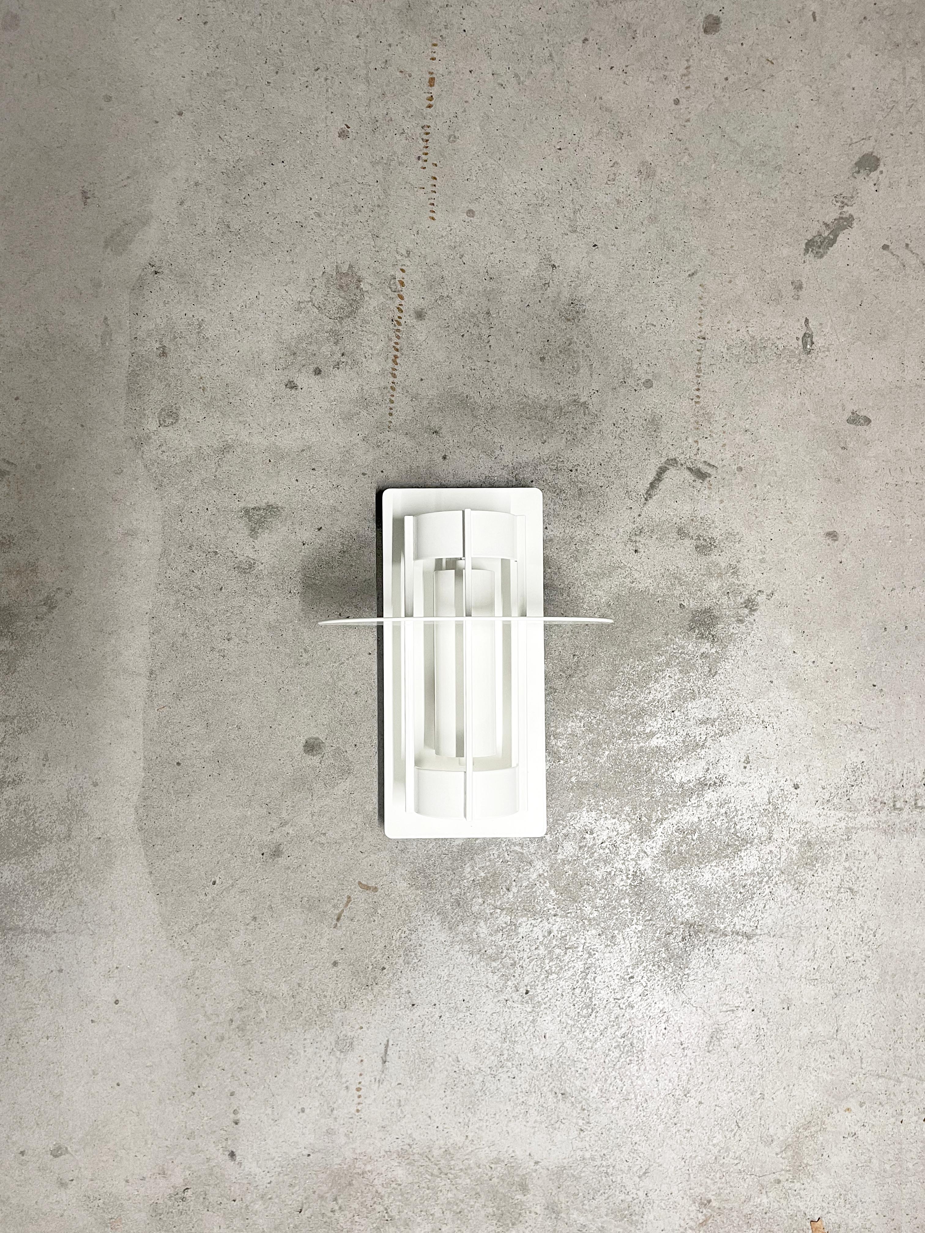 louis poulsen saturn wall light