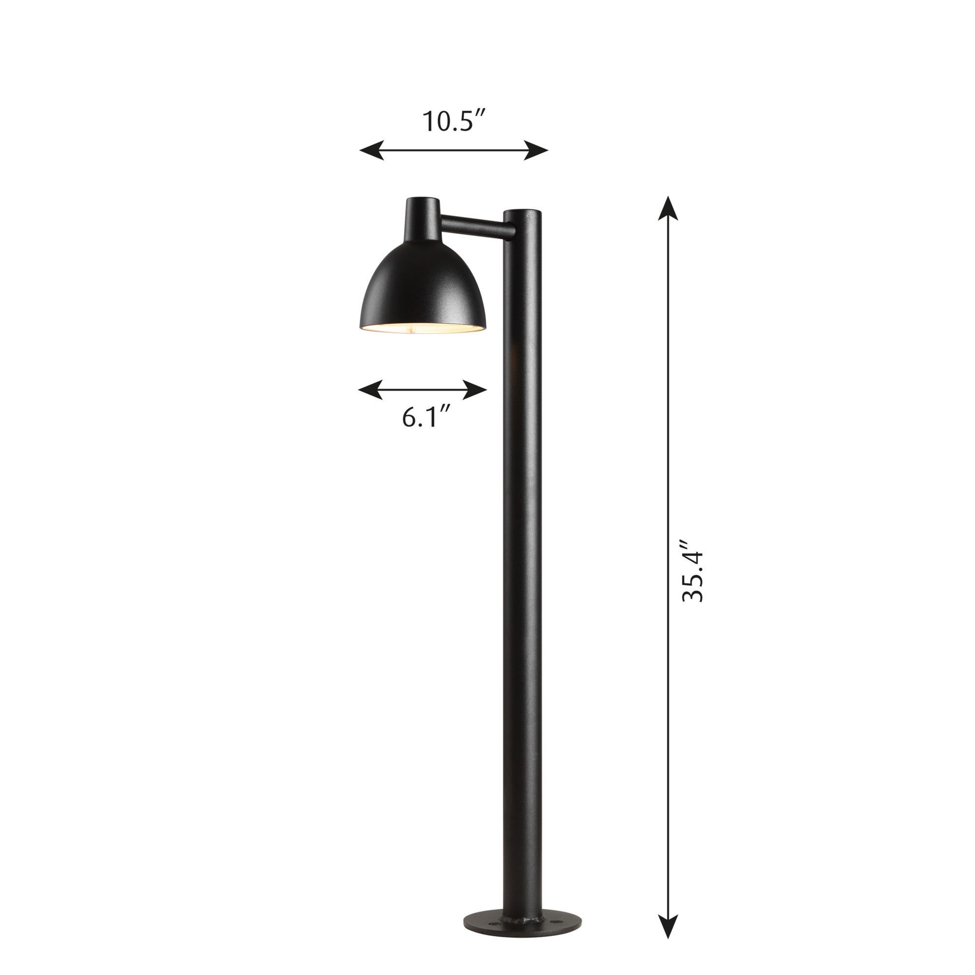 Louis Poulsen 'Toldbod' Outdoor Bollard in Black. The Toldbod 6.1