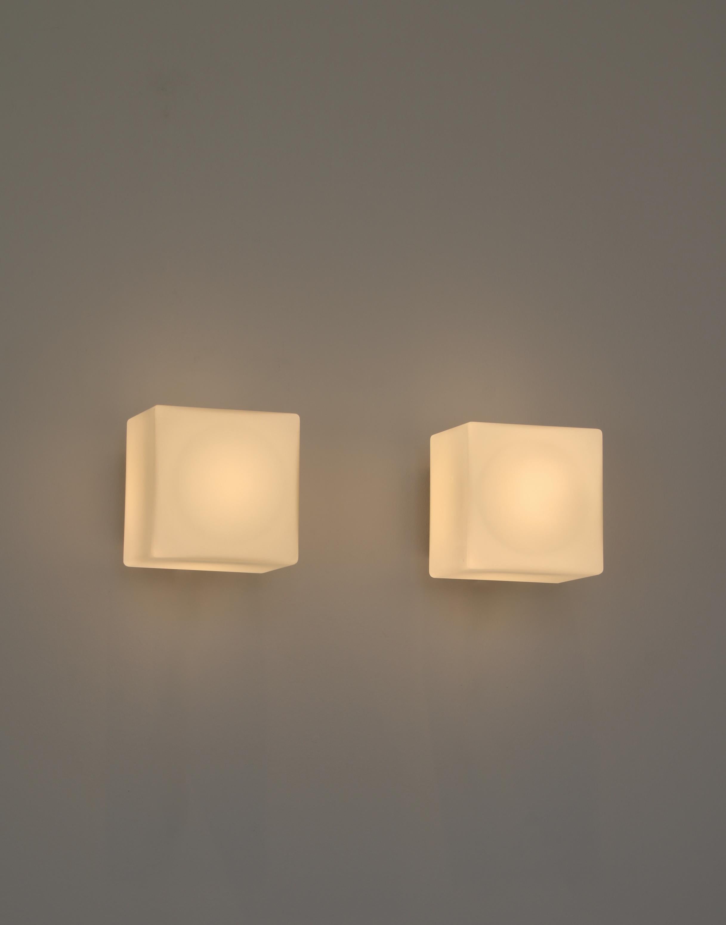 Louis Poulsen Wall Lamps in Black Bakelite & White Opaline Glass, Denmark, 1960s In Good Condition In Odense, DK