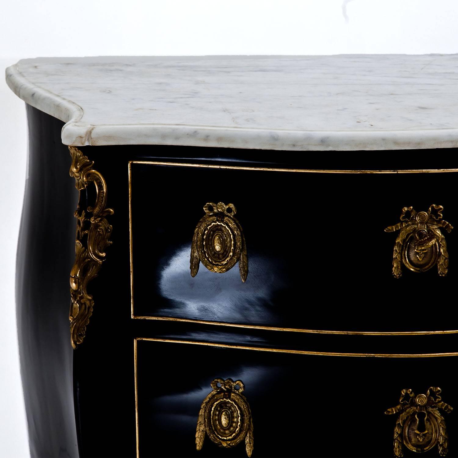18th Century and Earlier Louis Quinze Chest of Drawers