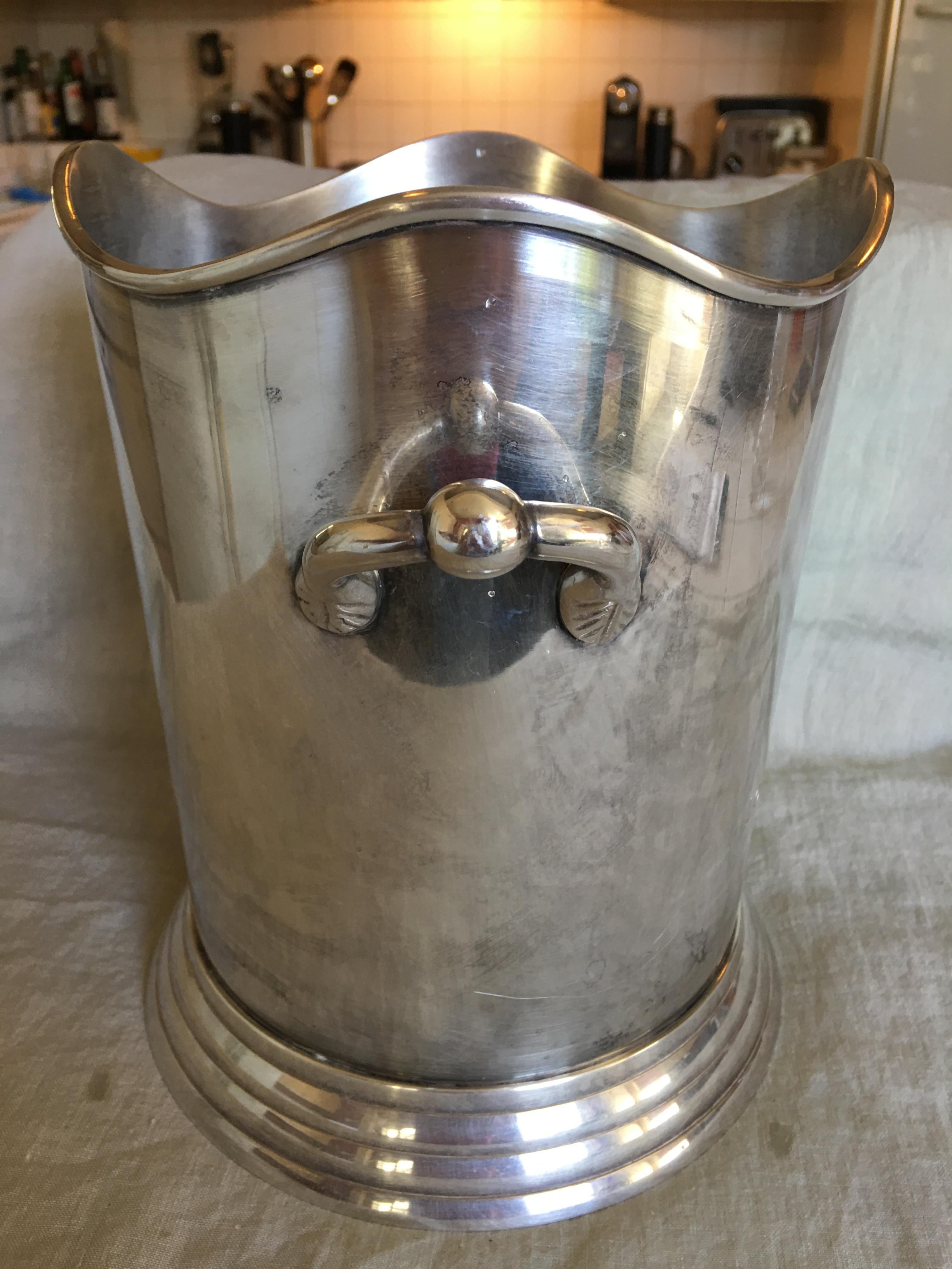 Louis Roederer Silver Plate Champagne Bucket with Handles, 20th Century, Stamped In Good Condition In Savannah, GA