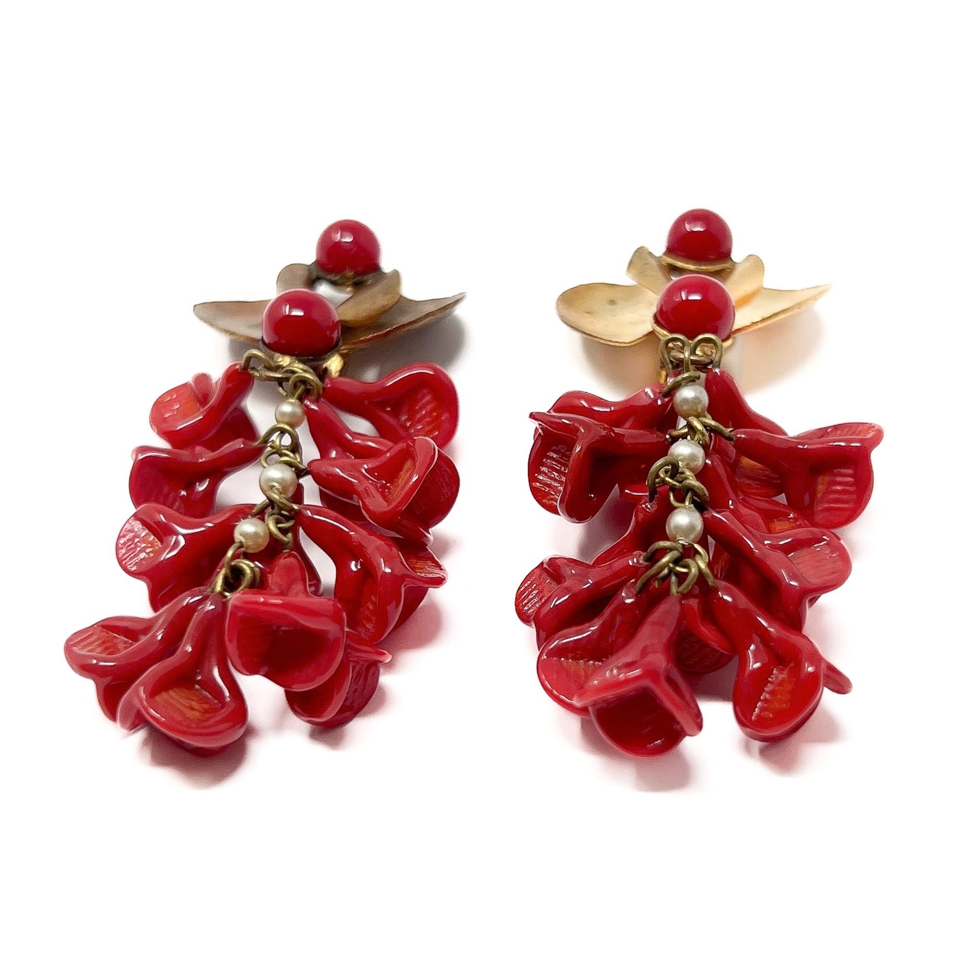 Louis Rousselet for Madeleine Rivière 1950s Red Glass Flower Vintage Drop Earrin For Sale 1