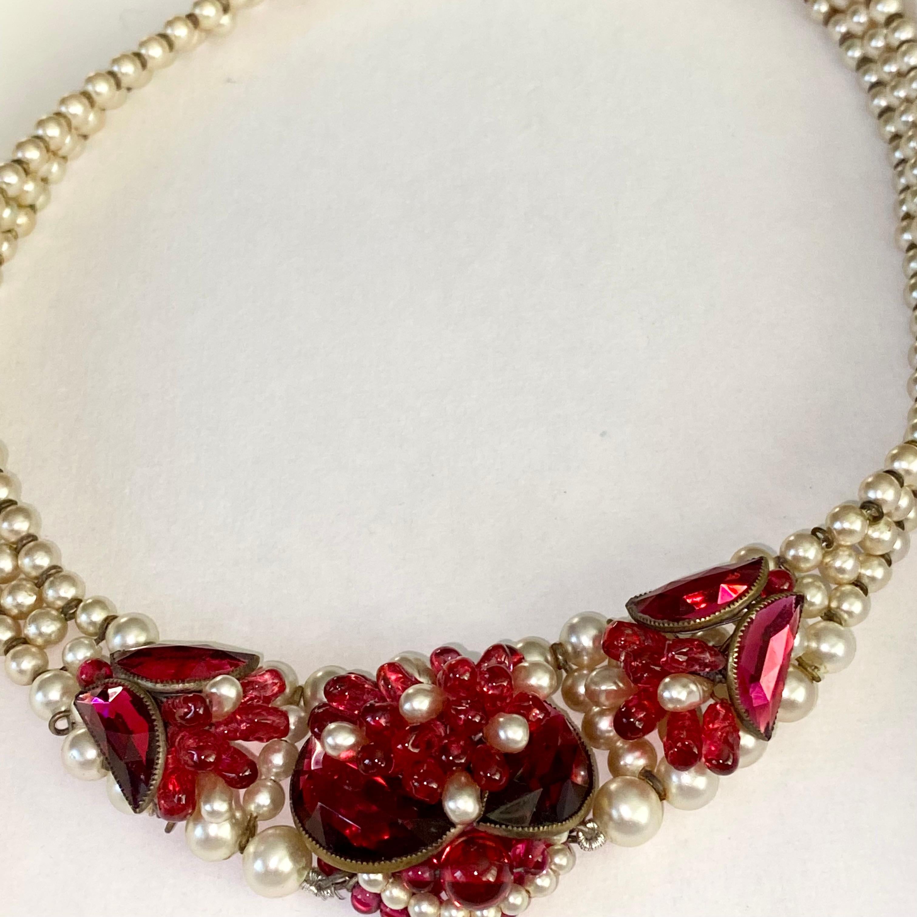 Louis Rousselet, French, glass pearl and fuchsia Necklace For Sale 3