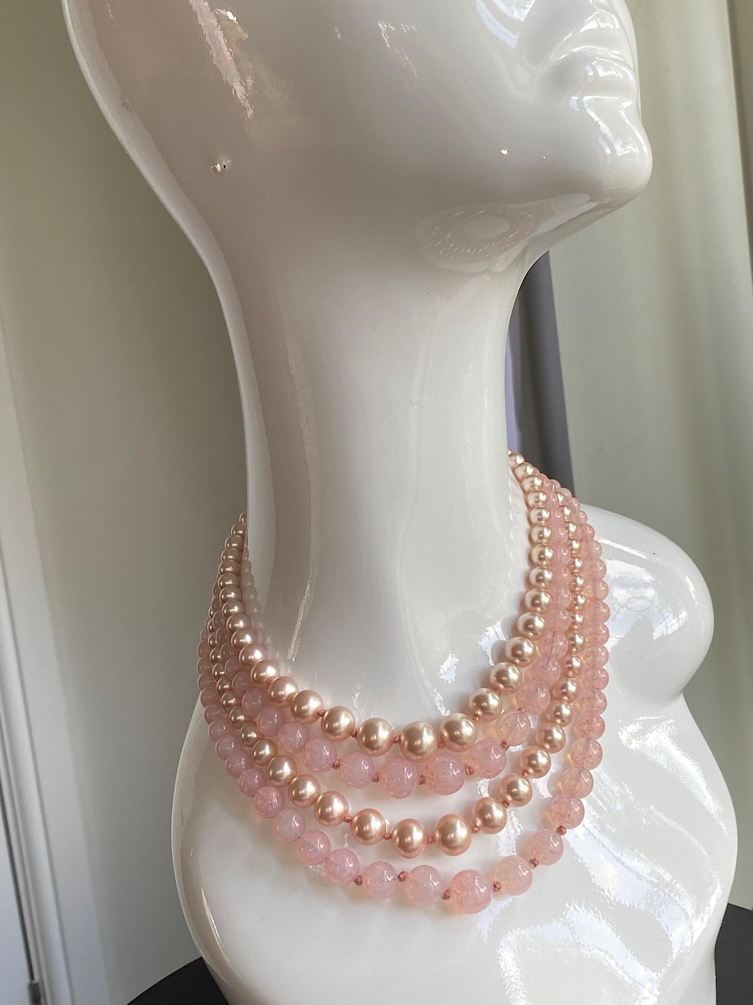 Louis Rousselet, Francese, Collana di perle di vetro e quarzo rosa in vendita 1