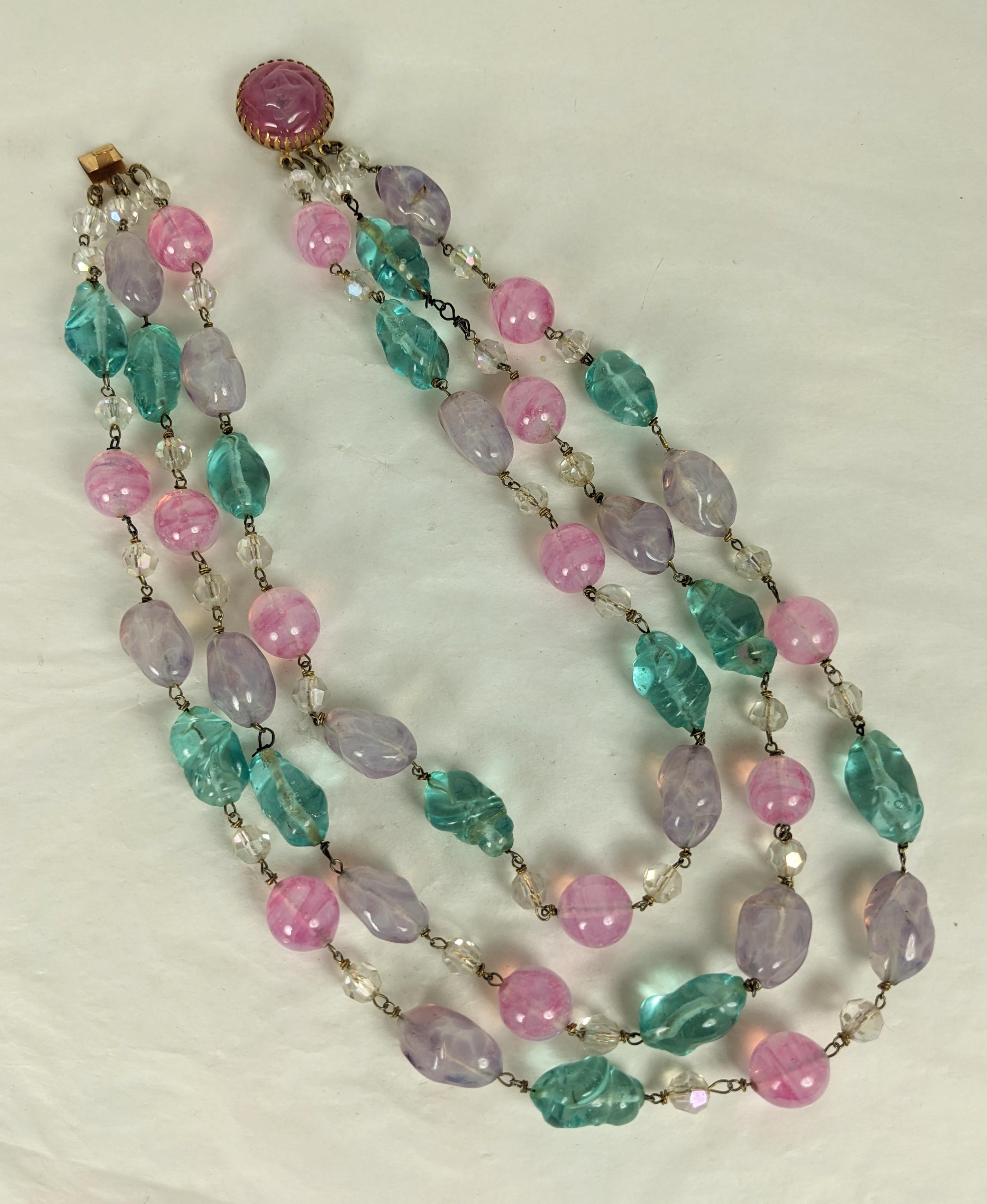 Louis Rousselet Pastellfarbene Perlenkette (Kunsthandwerker*in) im Angebot