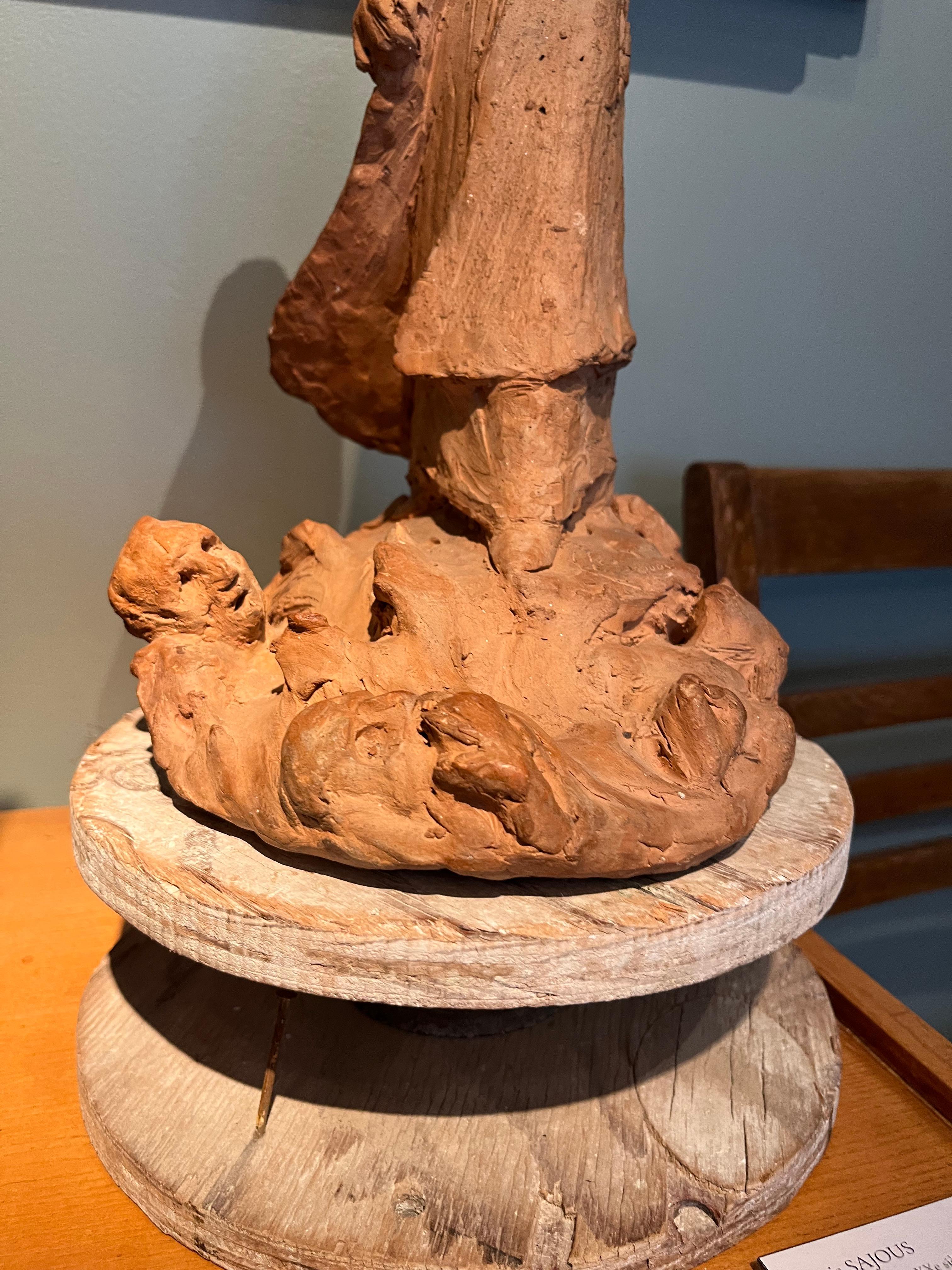 Dante en enfer - Marron Figurative Sculpture par Louis Sajous