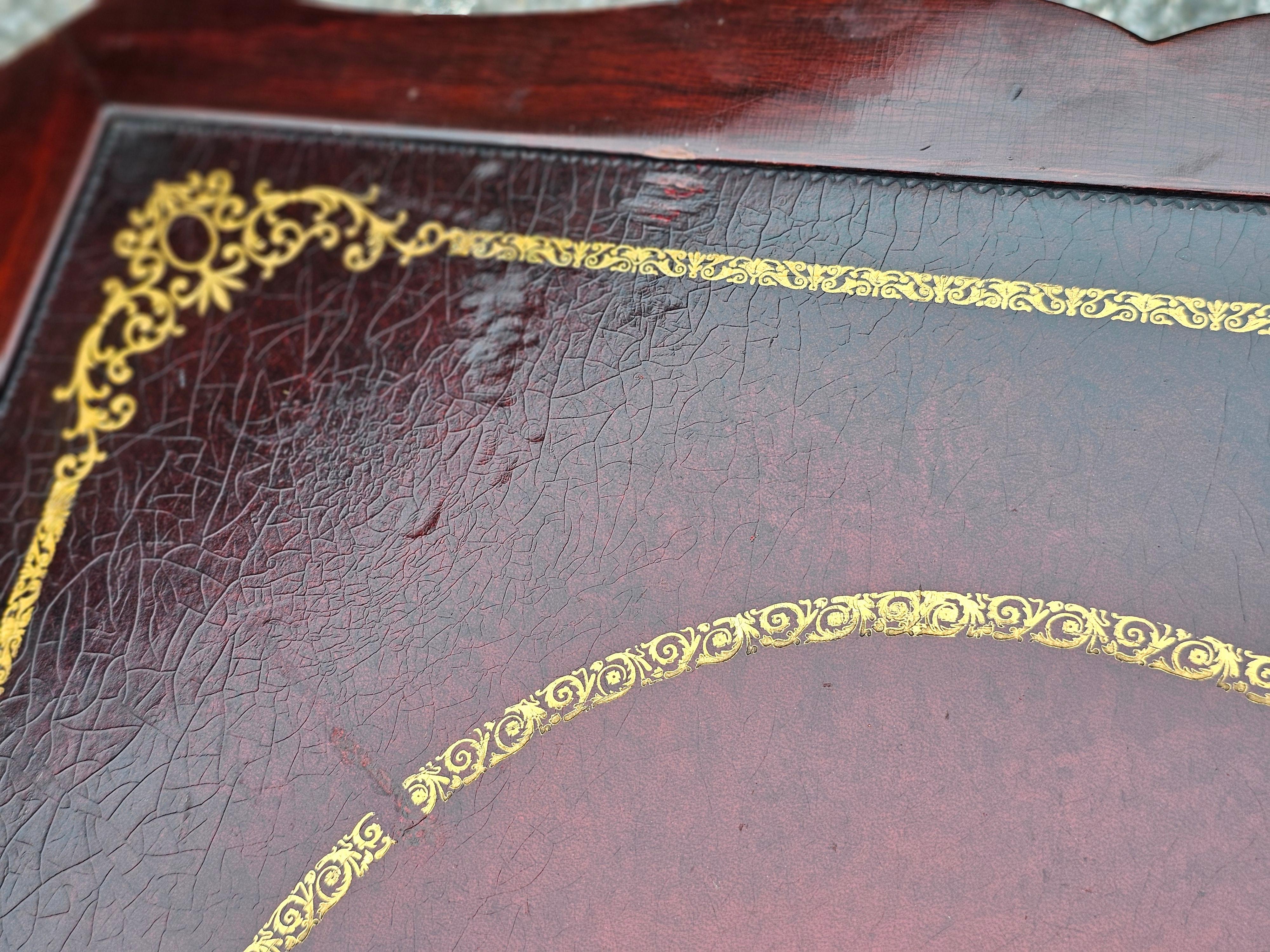20ième siècle Louis Scalera English Regency Mahogany and Tooled Leather Pedestal Side Tables en vente