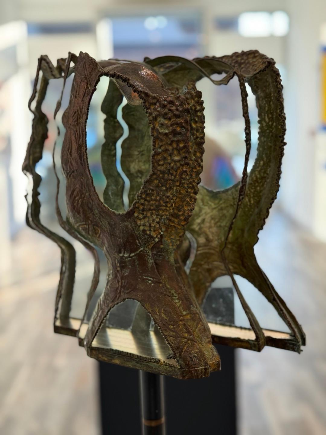Louis Sclafani’s exploration in glass began as an undergraduate majoring in ceramics at Alfred University, Alfred, New York.  In 1976, Louis spent a semester abroad studying ceramics at the Siena School of Art, Italy.  On a field trip to Venice, he