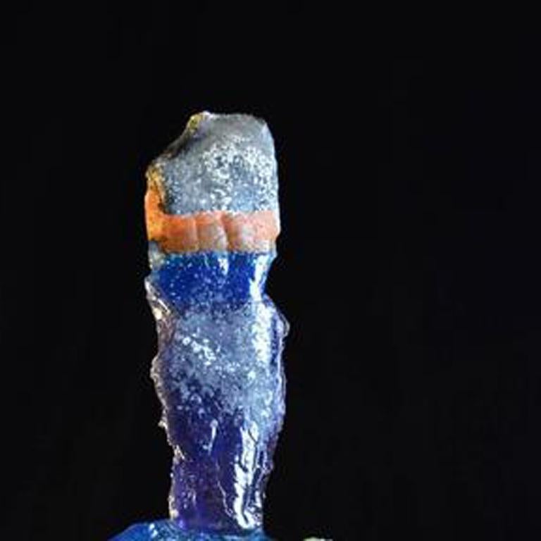 Escultura de vidrio abstracta 