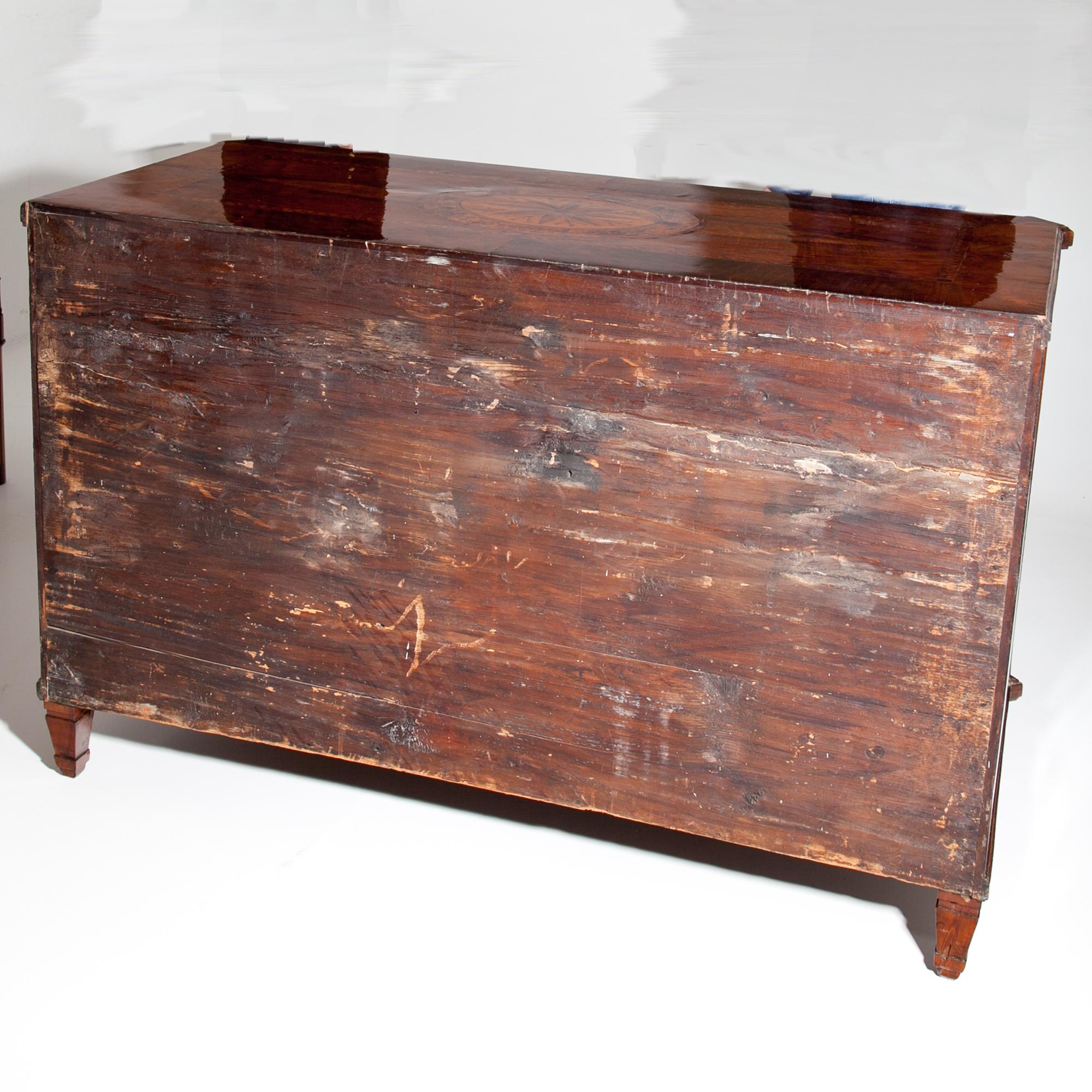 Louis Seize Chest of Drawers, circa 1780 1