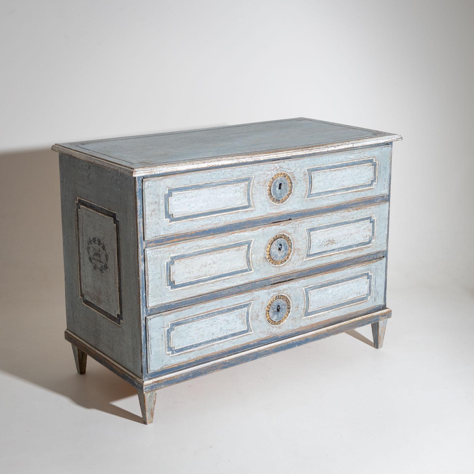 Louis Seize Chest of Drawers, late 18th Century 1