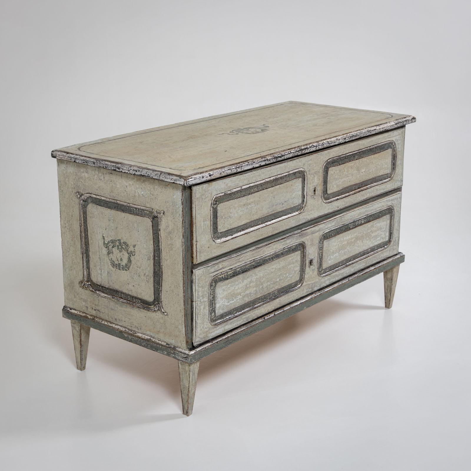 Louis Seize Chest of Drawers, Late 18th Century 3