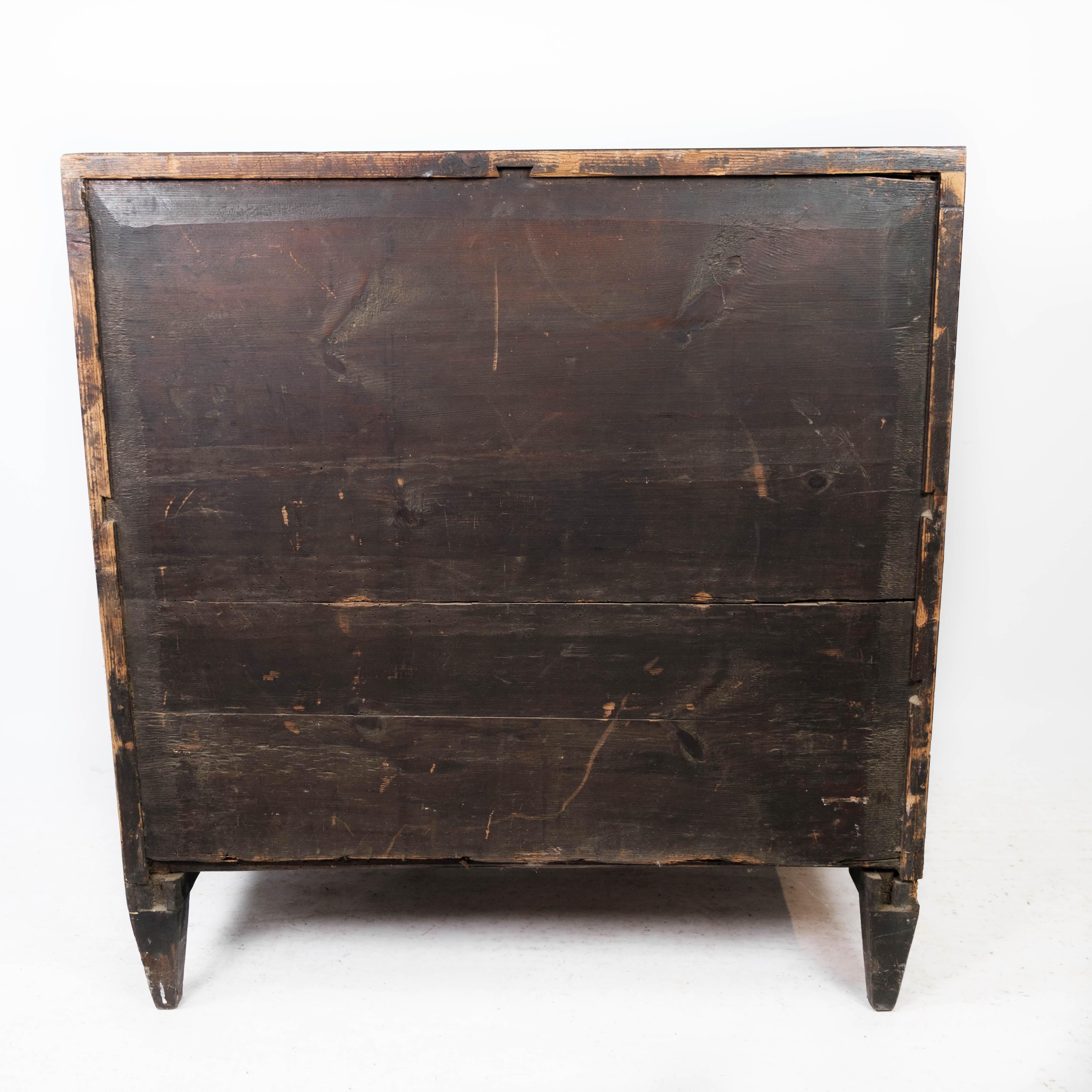 Louis Seize Chest of Drawers Made In Mahogany With Inlaid Wood From 1790s For Sale 7