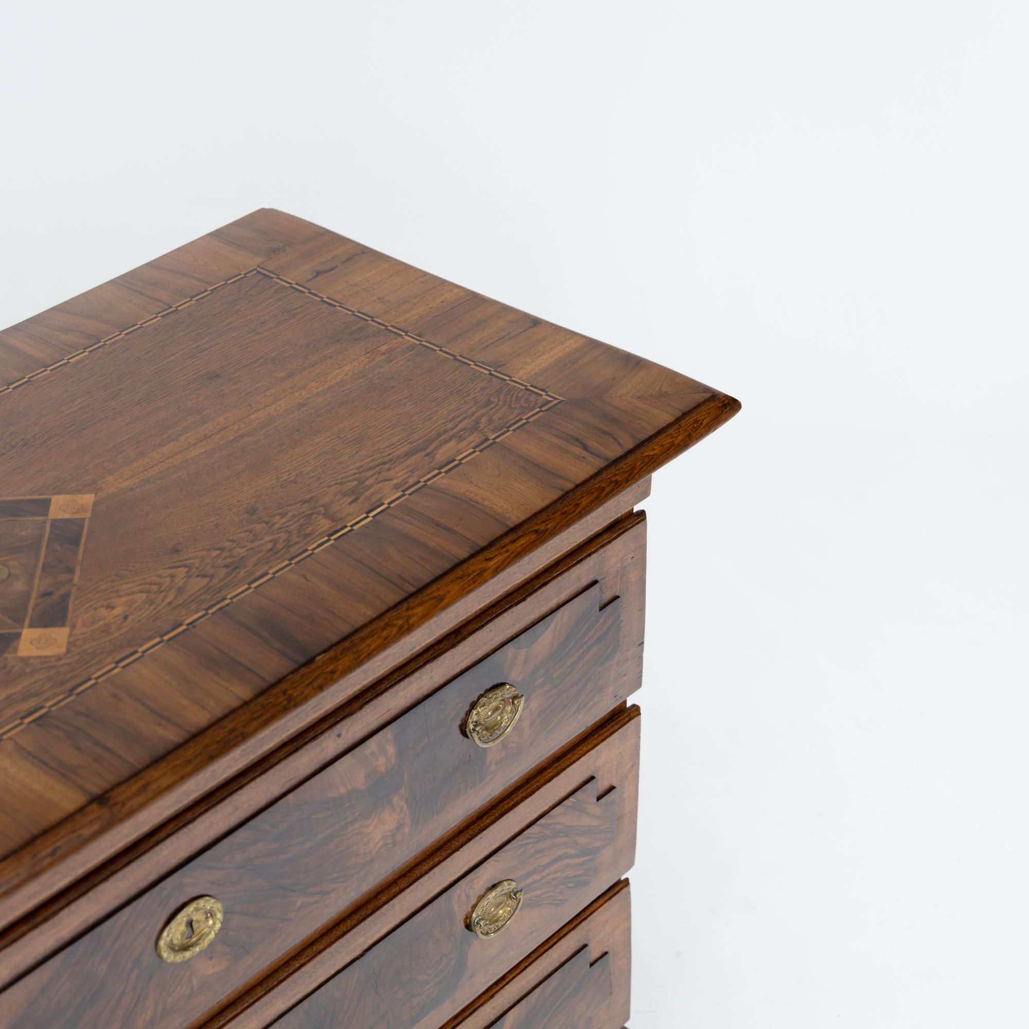 Oak Louis Seize Chest of Drawers with Side Lock, Nuremberg, late 18th Century For Sale