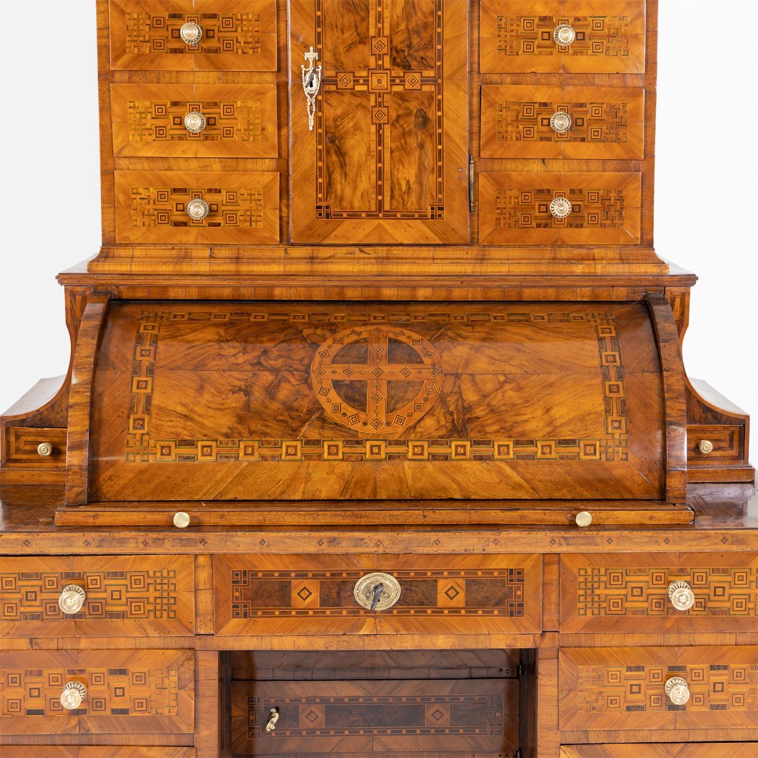 Louis Seize Cylinder Secretaire, South German, c. 1780/90 In Good Condition In Greding, DE