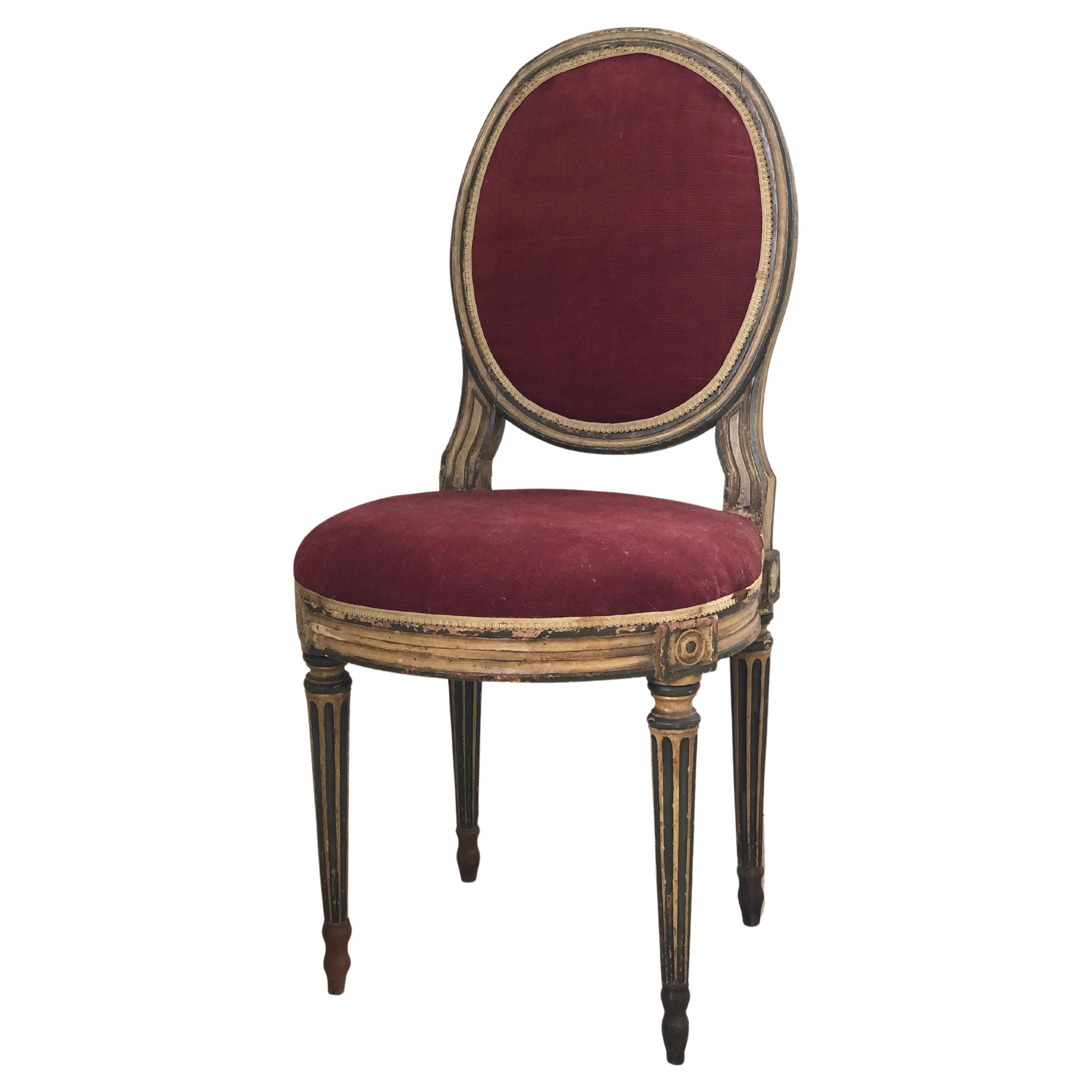 Chaise à médaillon en bois doré Louis Seize Fin du 19e siècle  en vente