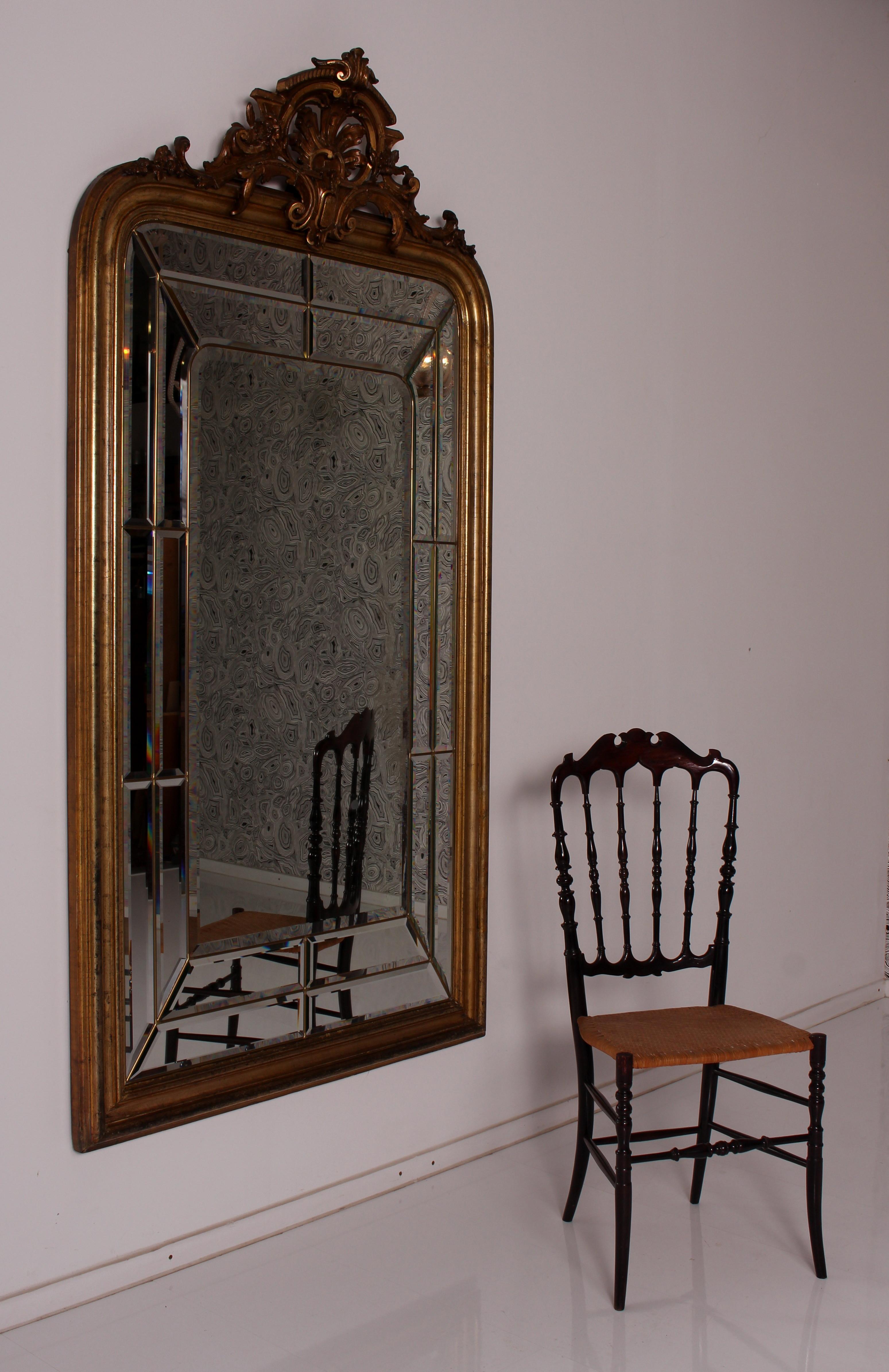 Louis-Seize Palace Size 19th Century Italian Mirror Stucco / Facet Cut Baroque For Sale 4