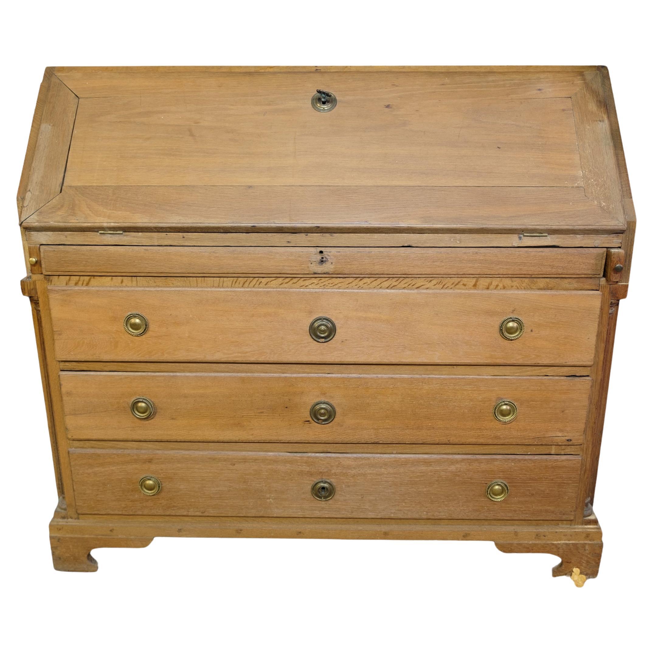 Louis Seize style chatol made in oak from around 1780s For Sale