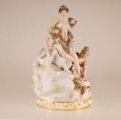 Louis Simon Boizot Grupo figurado de porcelana de Sevres Bañando a Diana Siglo XIX