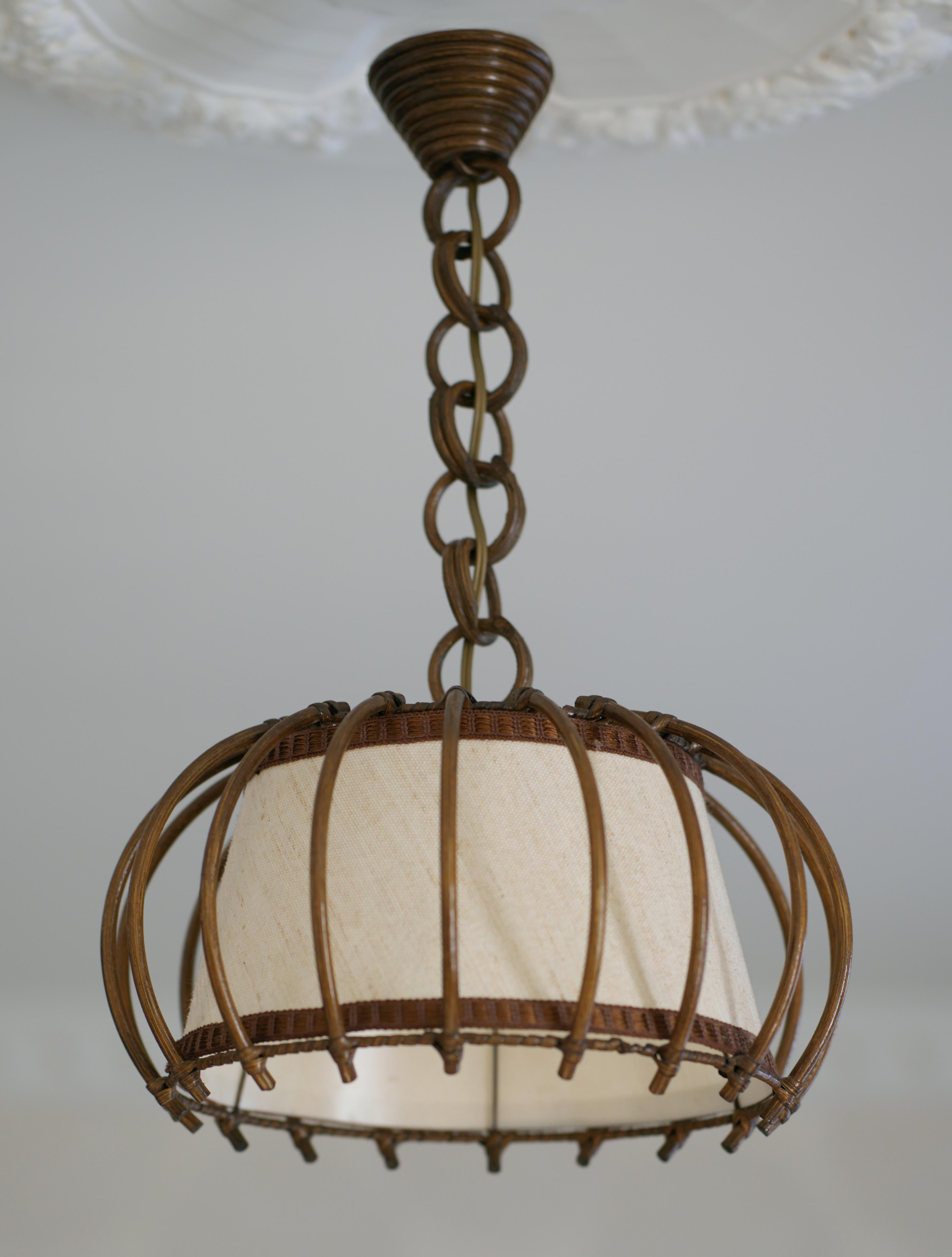 Francese Lampadario a sospensione in bambù Louis Sognot, anni '50 in vendita