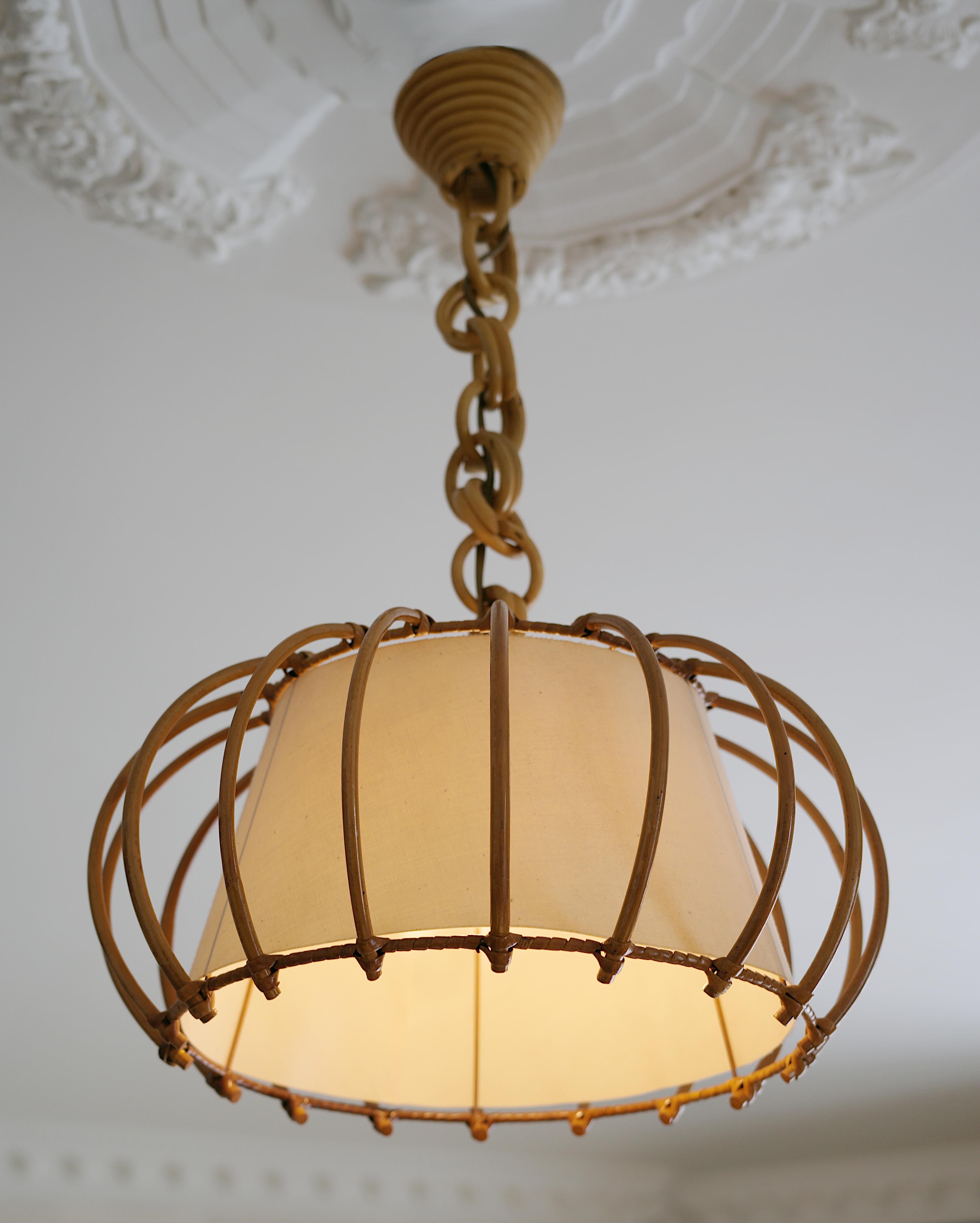 Louis SOGNOT Bamboo Pendant Chandelier, 1950s In Good Condition For Sale In Saint-Amans-des-Cots, FR