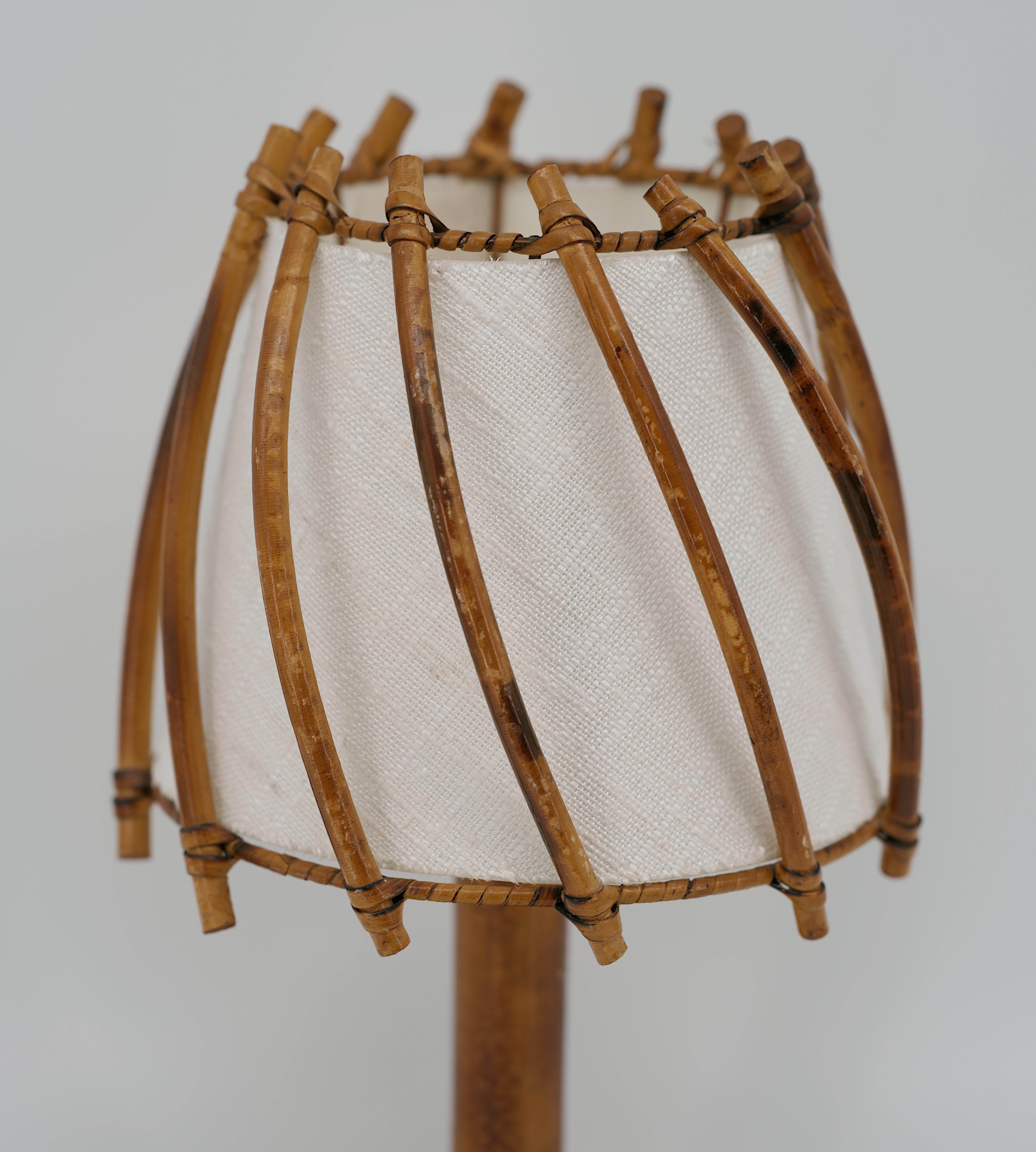Lámpara de mesa de bambú Louis SOGNOT, años 50 en Bueno estado para la venta en Saint-Amans-des-Cots, FR