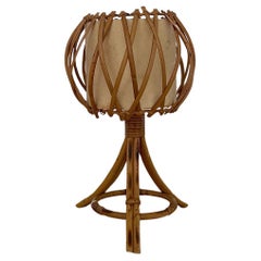 Lampada a treppiede in rattan francese di Louis Sognot - Ricablata per gli USA