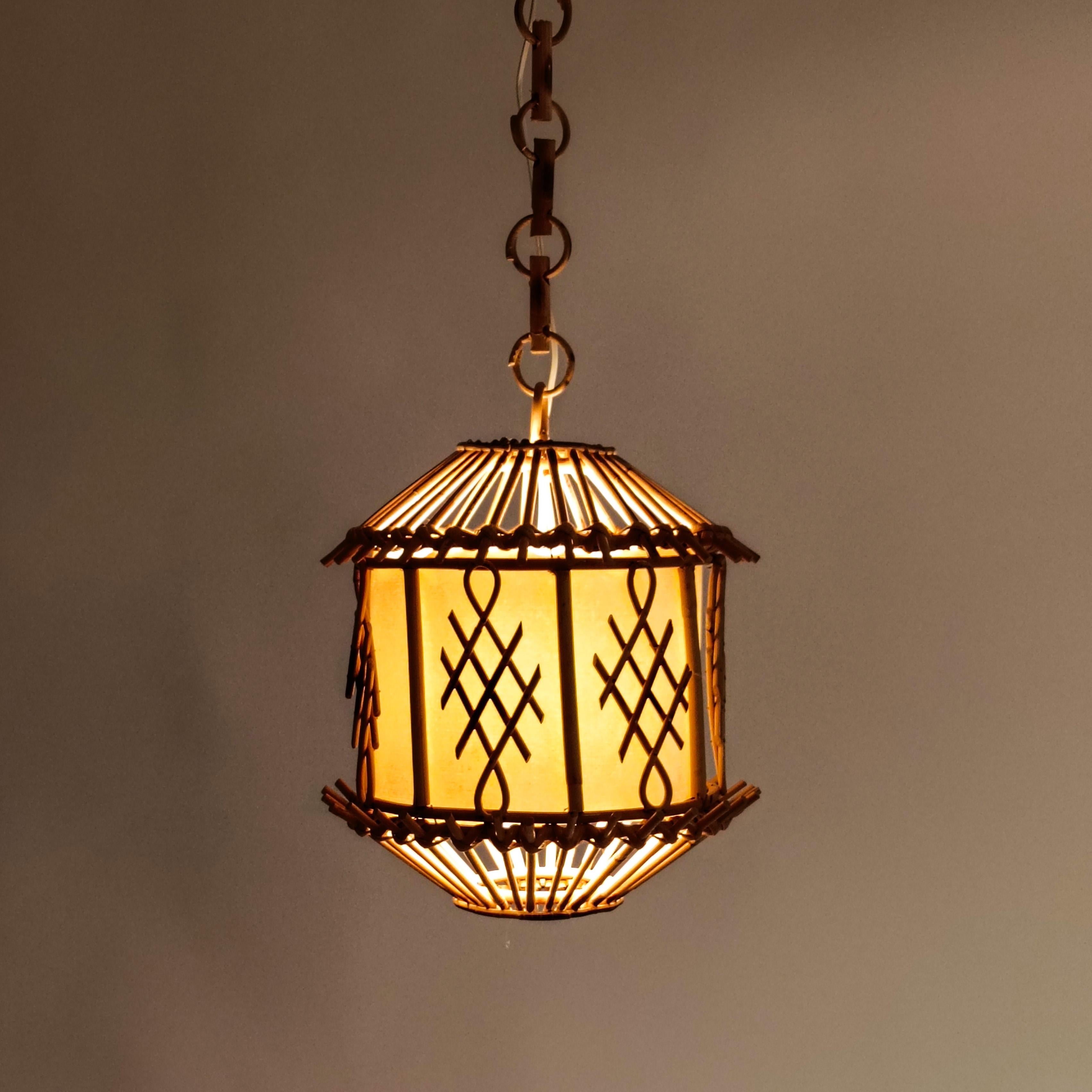 Cuit Louis Sognot. Lampe suspendue de style Riviera française, Italie, années 1960 en vente