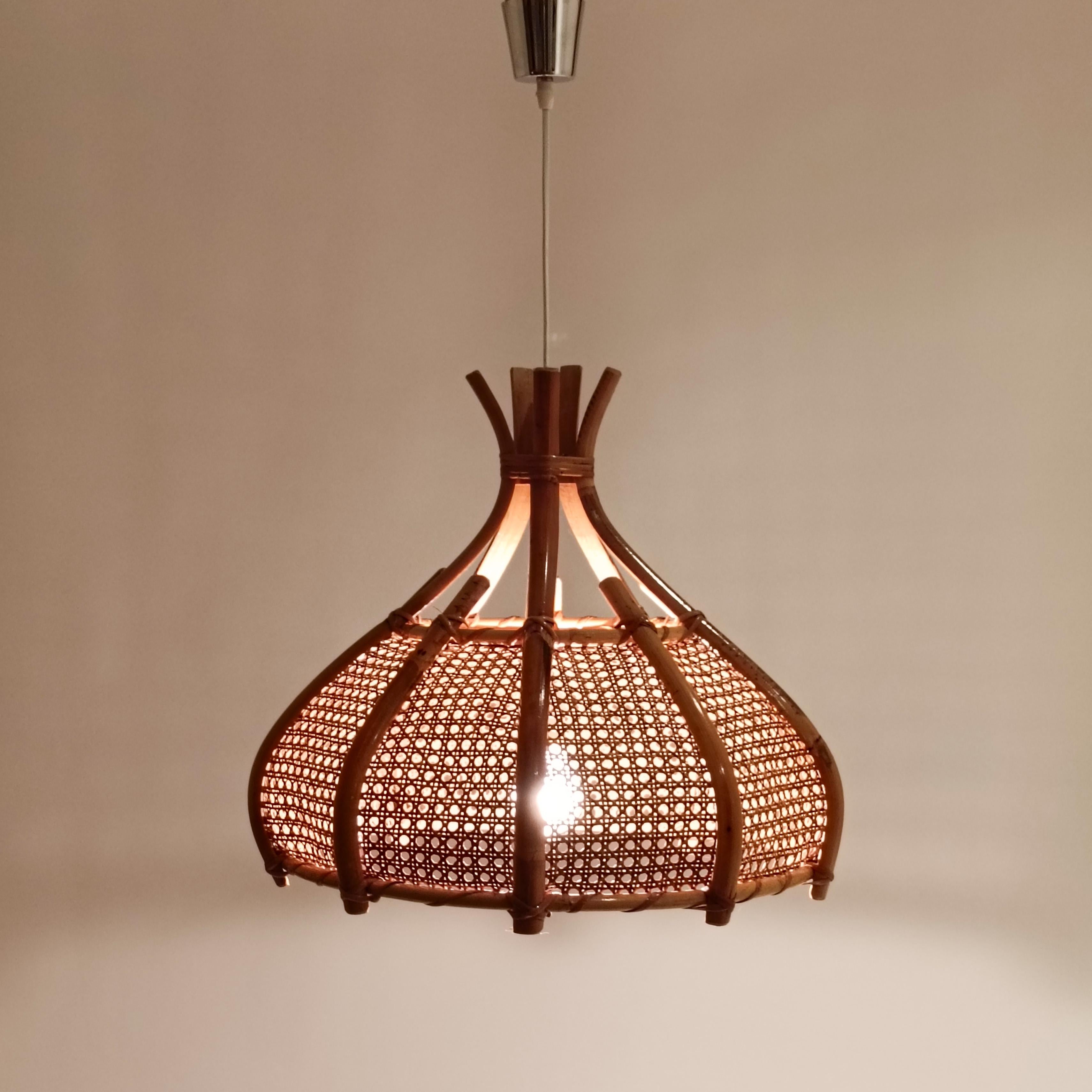 Fin du 20e siècle Louis Sognot. Lampe suspendue de style Riviera française, Italie, années 1970 en vente