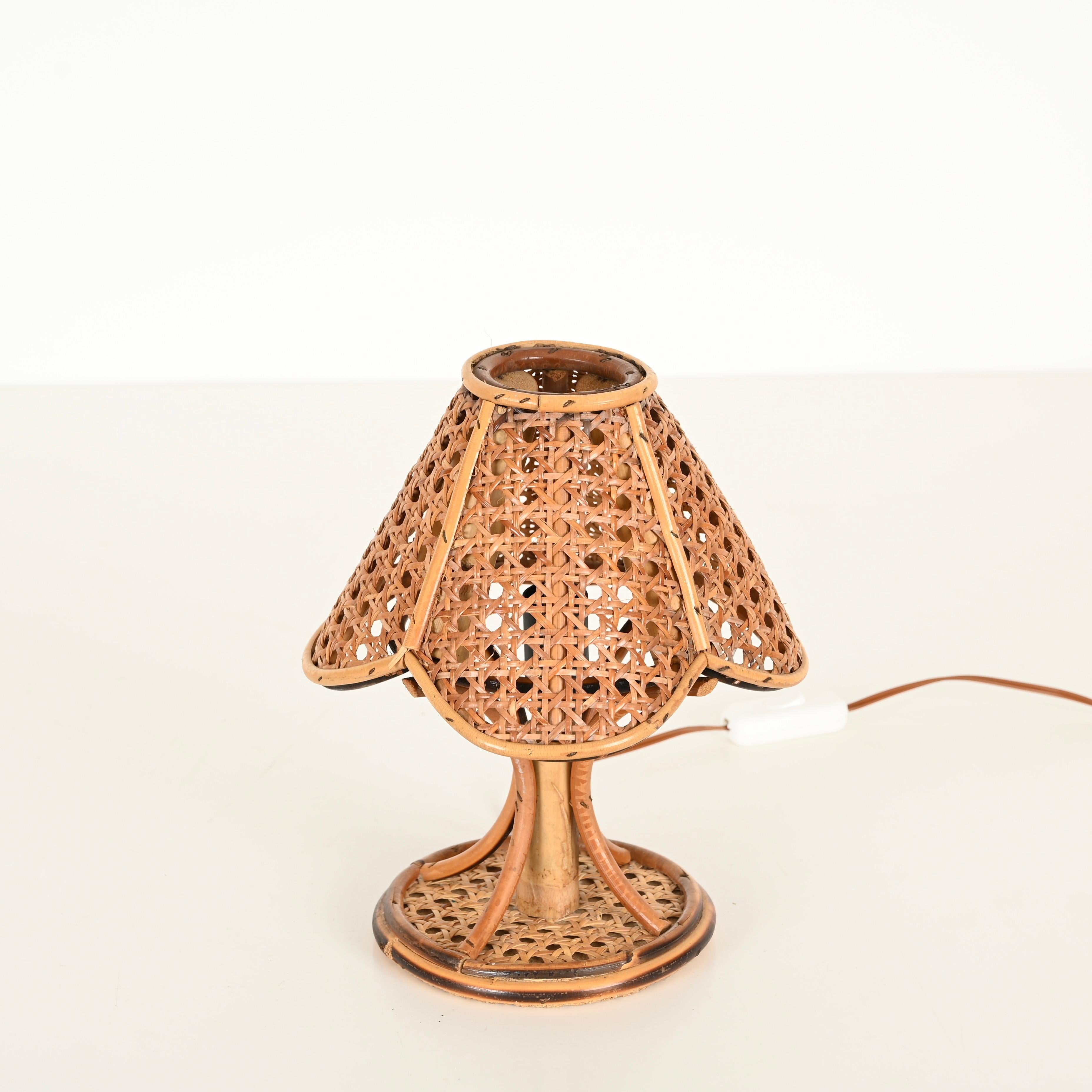 Paire de lampes de table Louis Sognot en bambou, rotin et paille de Vienne, Italie, années 1960 en vente 4