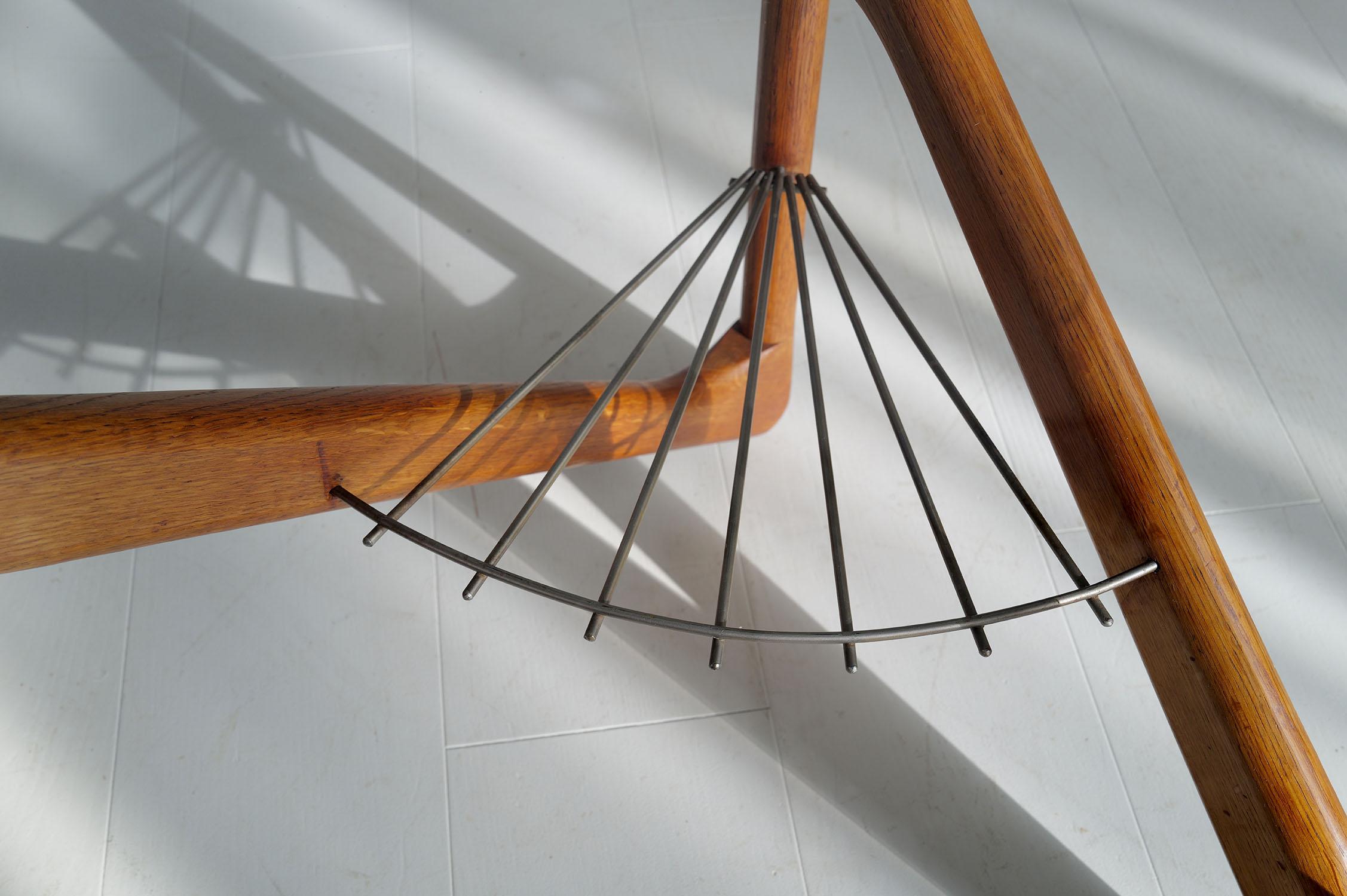 Louis Sognot, table basse tripode, France 1950 Bon état - En vente à Catonvielle, FR