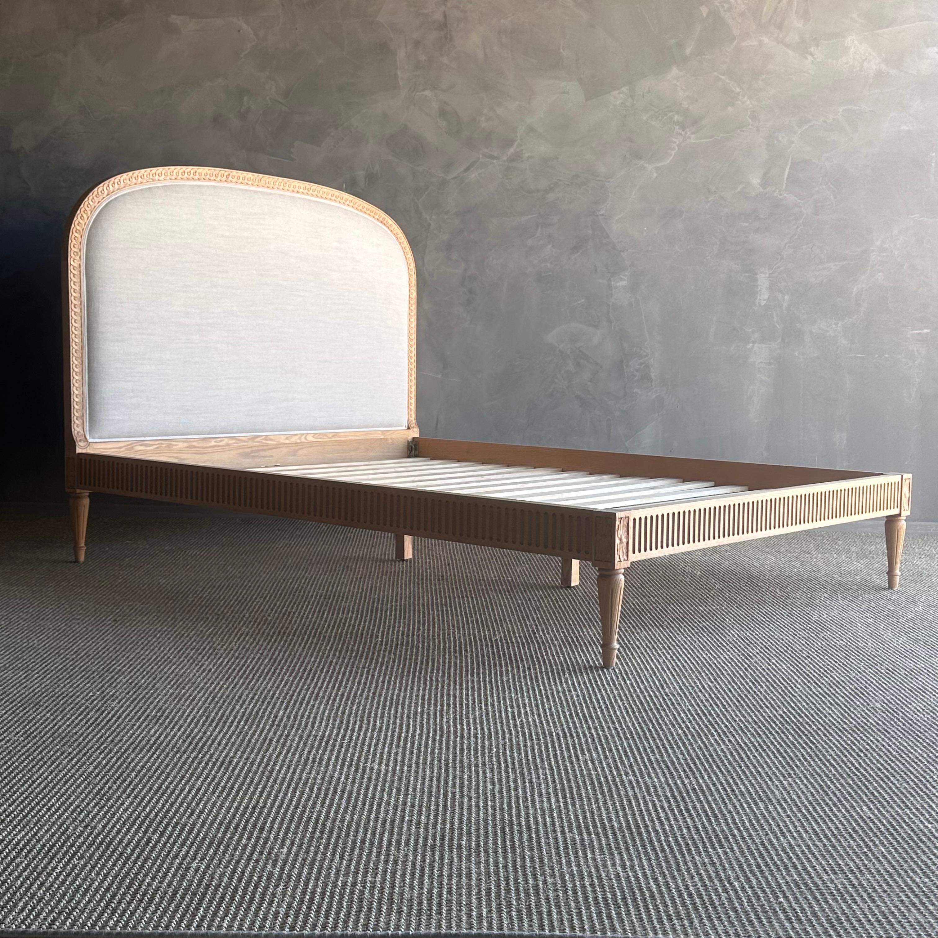 Louis Solid Oak French Carved Queen Size Bed Upholstered in Natural Linen For Sale 5