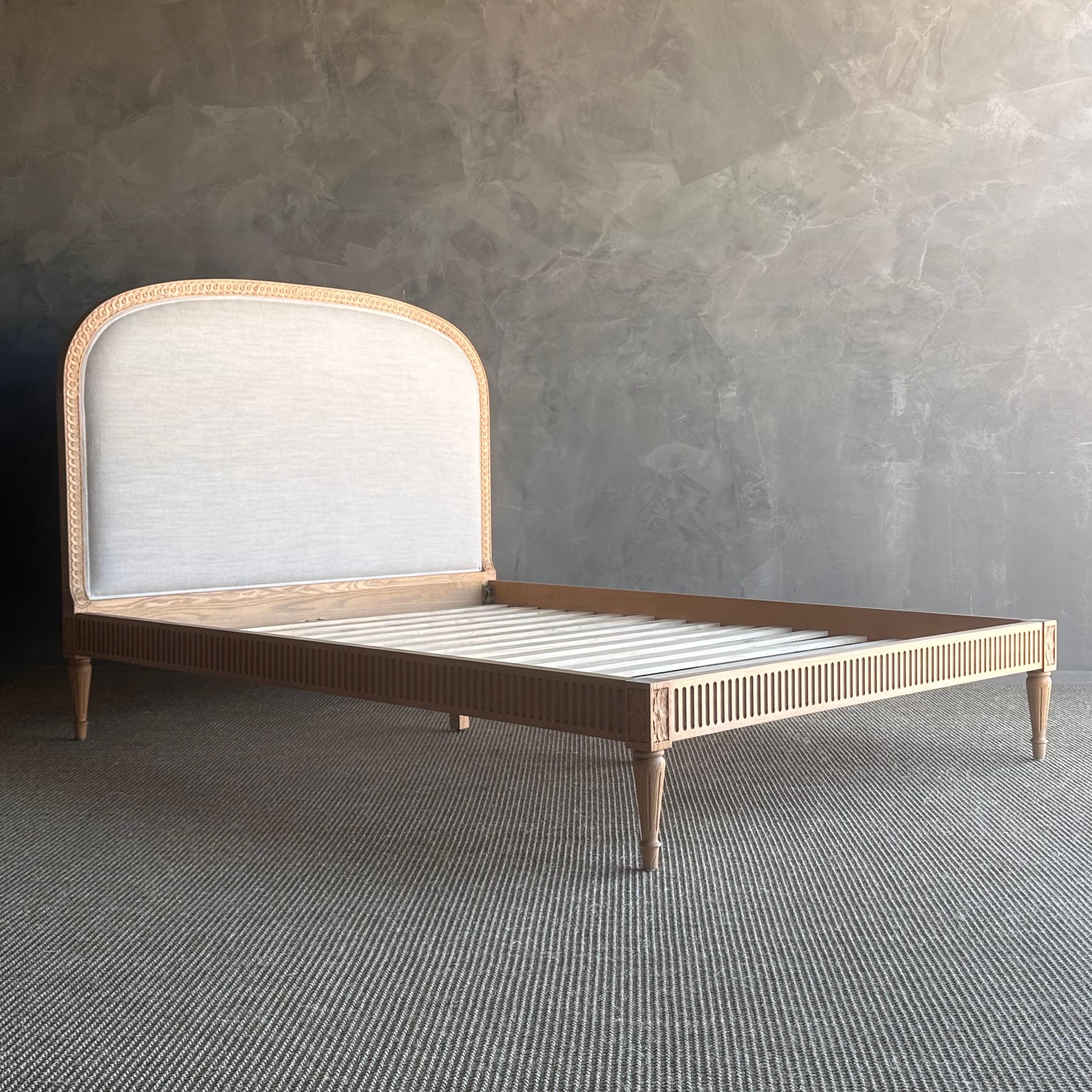 Louis Solid Oak French Carved Queen Size Bed Upholstered in Natural Linen For Sale 7