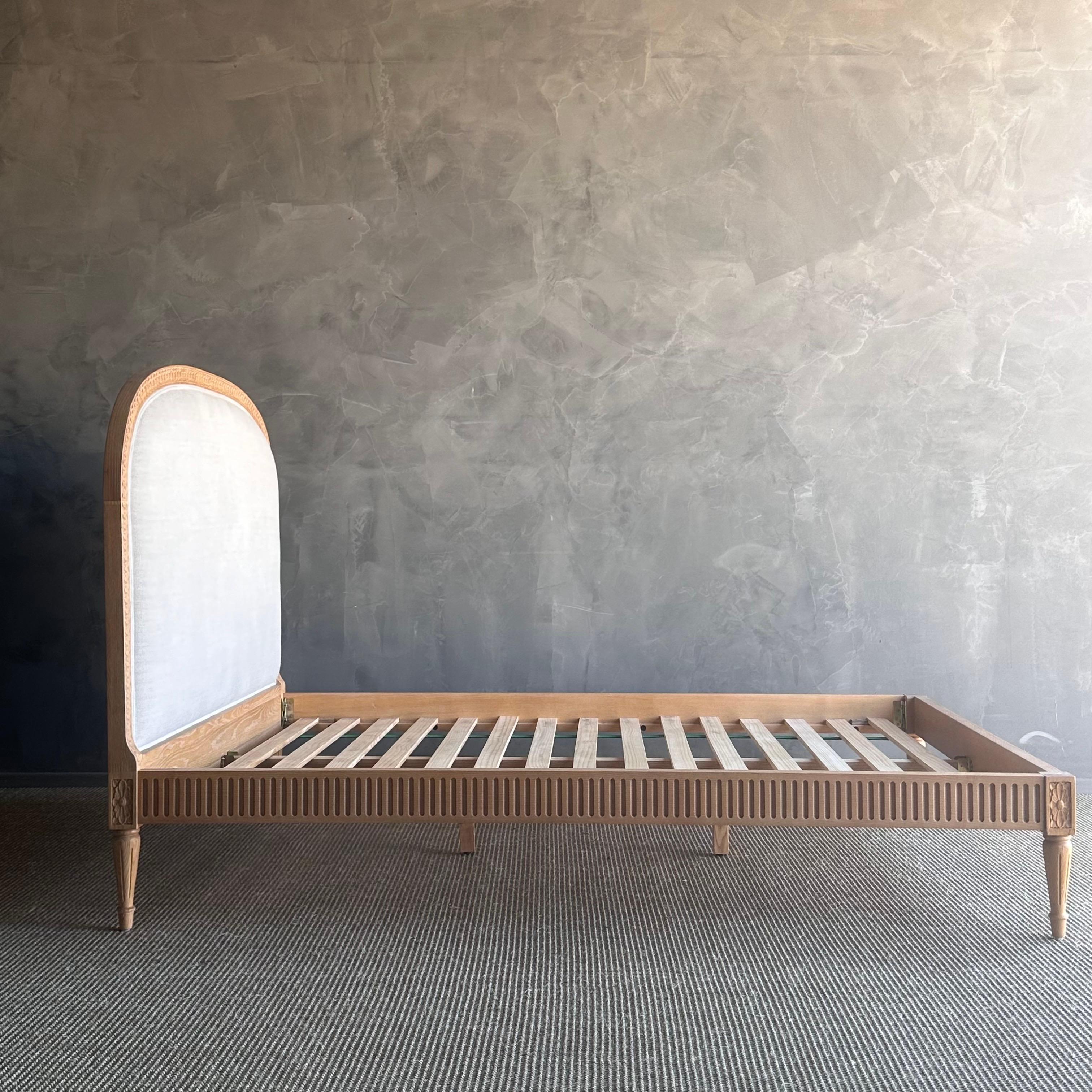 Louis Solid Oak French Carved Queen Size Bed Upholstered in Natural Linen For Sale 8