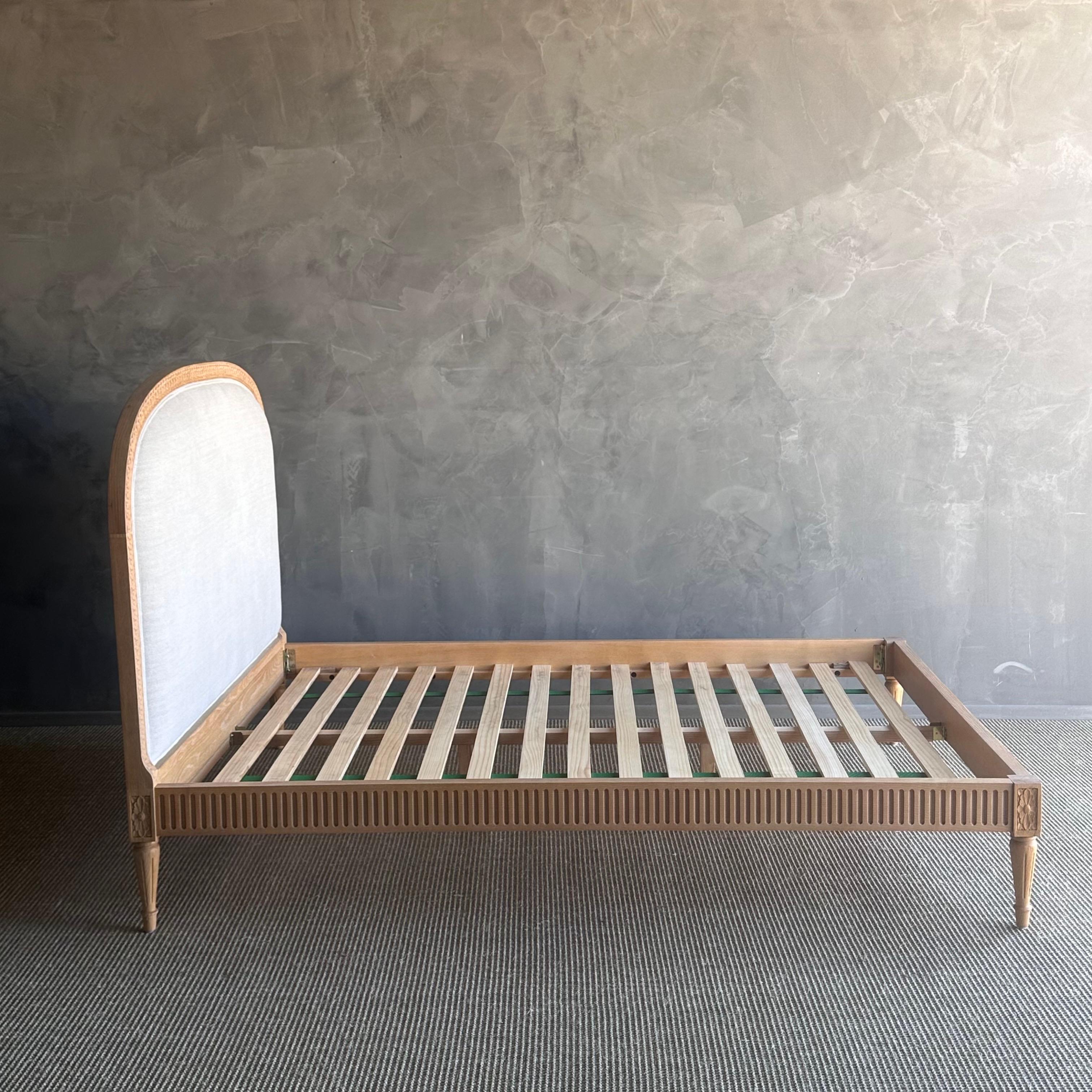 Louis Solid Oak French Carved Queen Size Bed Upholstered in Natural Linen For Sale 10