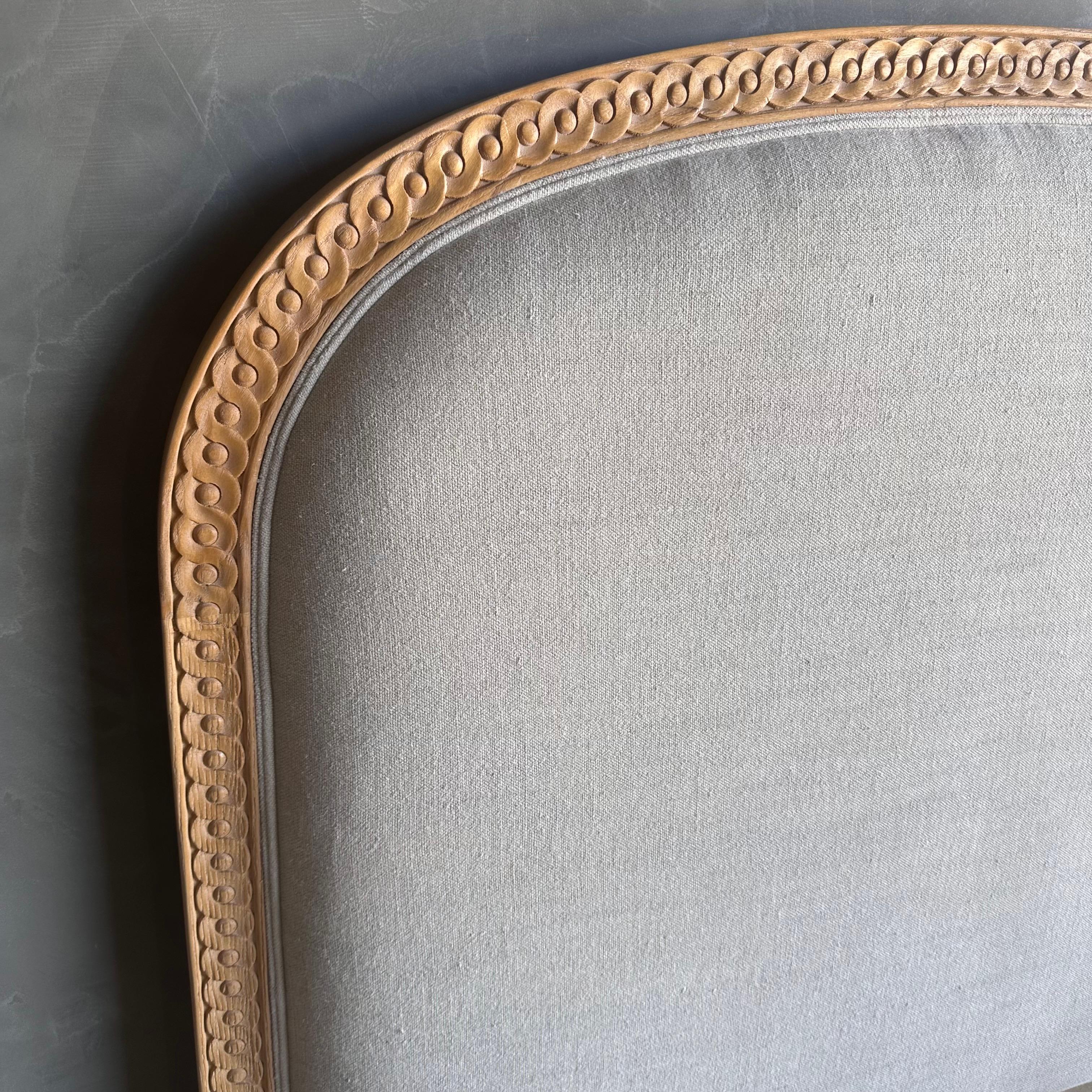 Louis Solid Oak French Carved Queen Size Bed Upholstered in Natural Linen For Sale 4