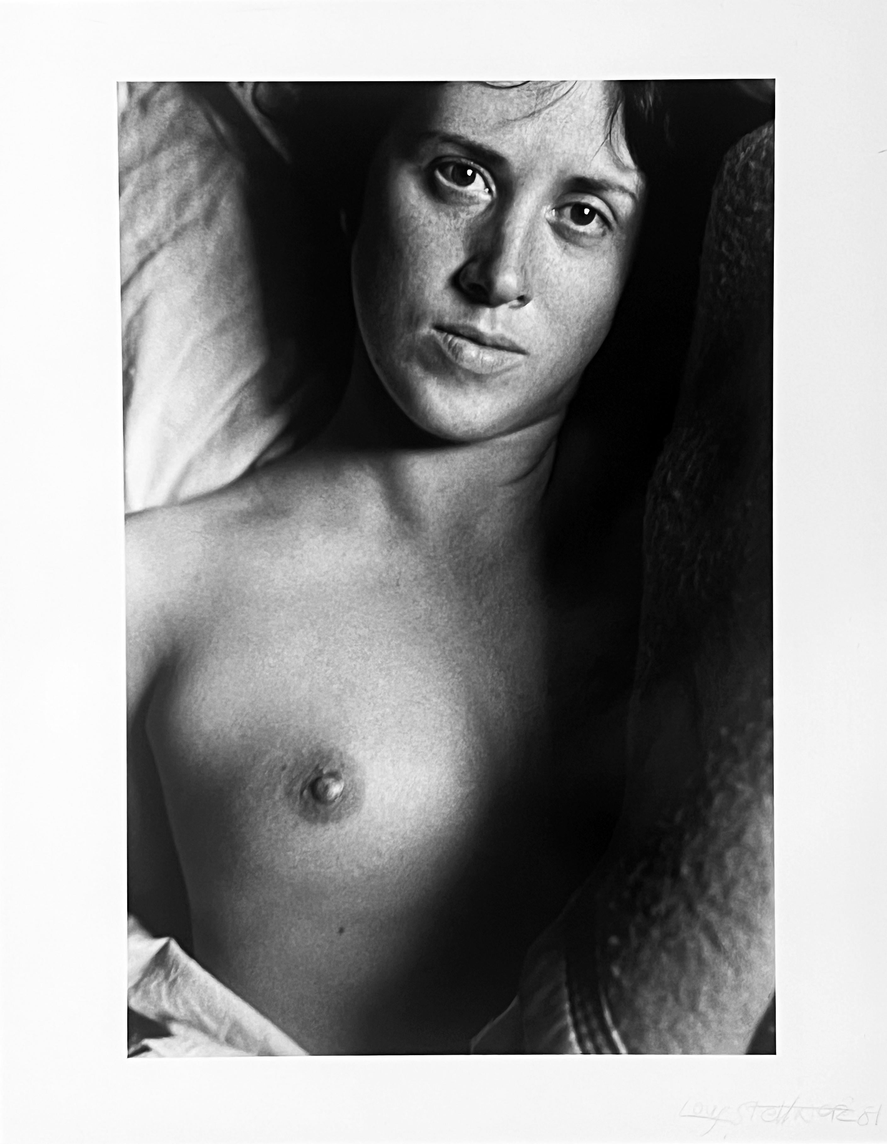 Black and White Photograph Louis Stettner - Janet, portrait photographique en noir et blanc, nue