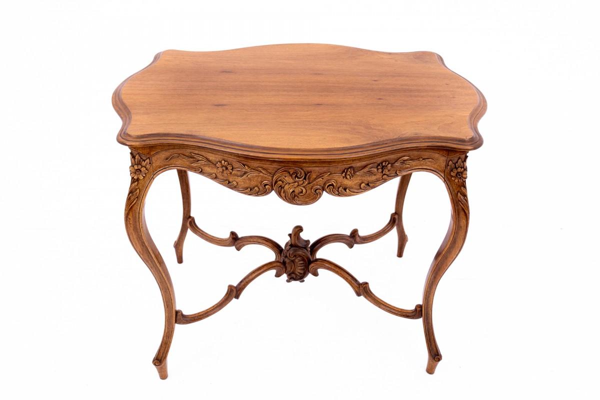 Louis style table, circa 1890, France. 2