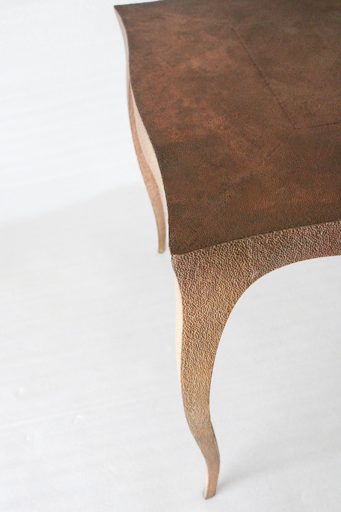 Louis-Tisch im Stil von XV. mit Kupferbeschlägen, entworfen von Paul Mathieu für S. Odegard (Metall) im Angebot