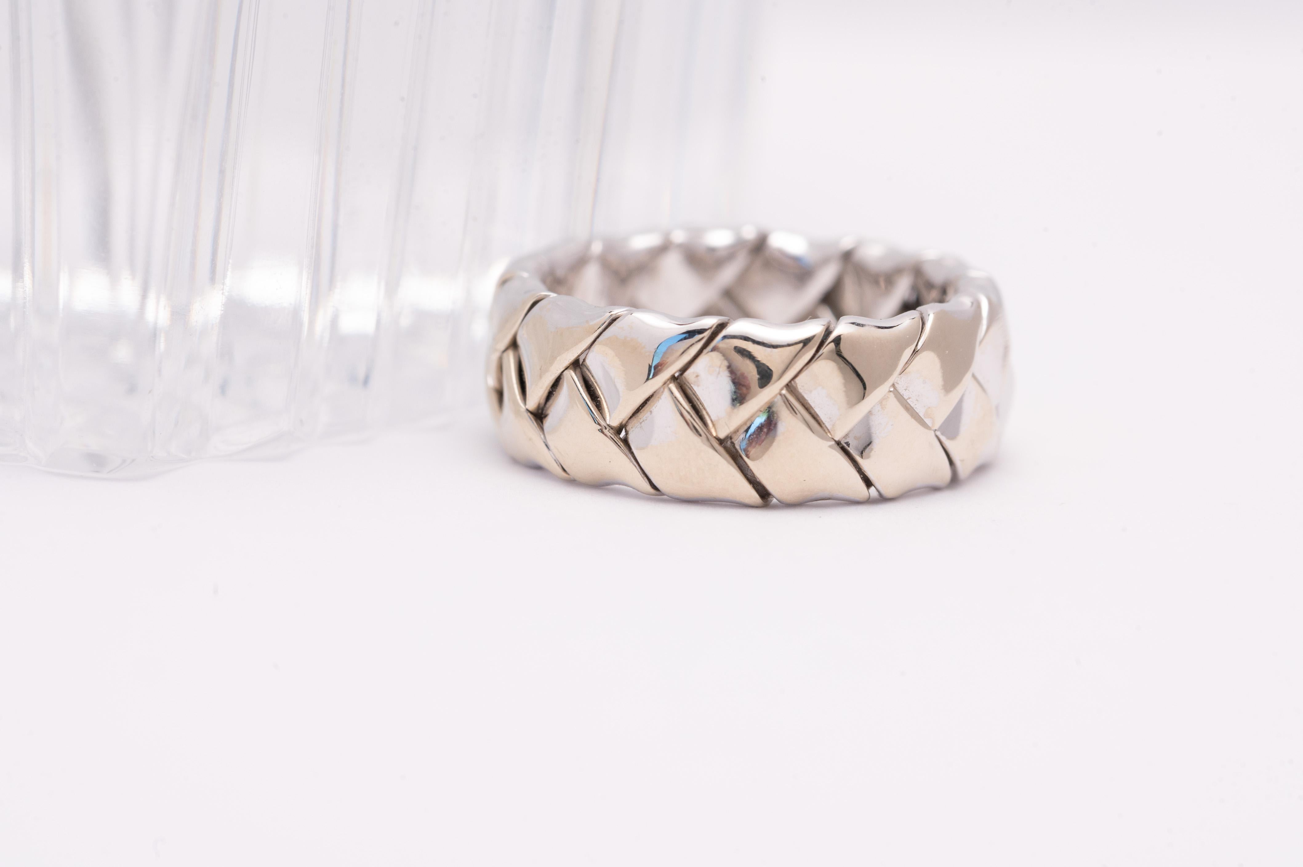 Louis Tamis and Sons: fede nuziale intrecciata in oro bianco 14k In condizioni ottime in vendita a Tucson, AZ