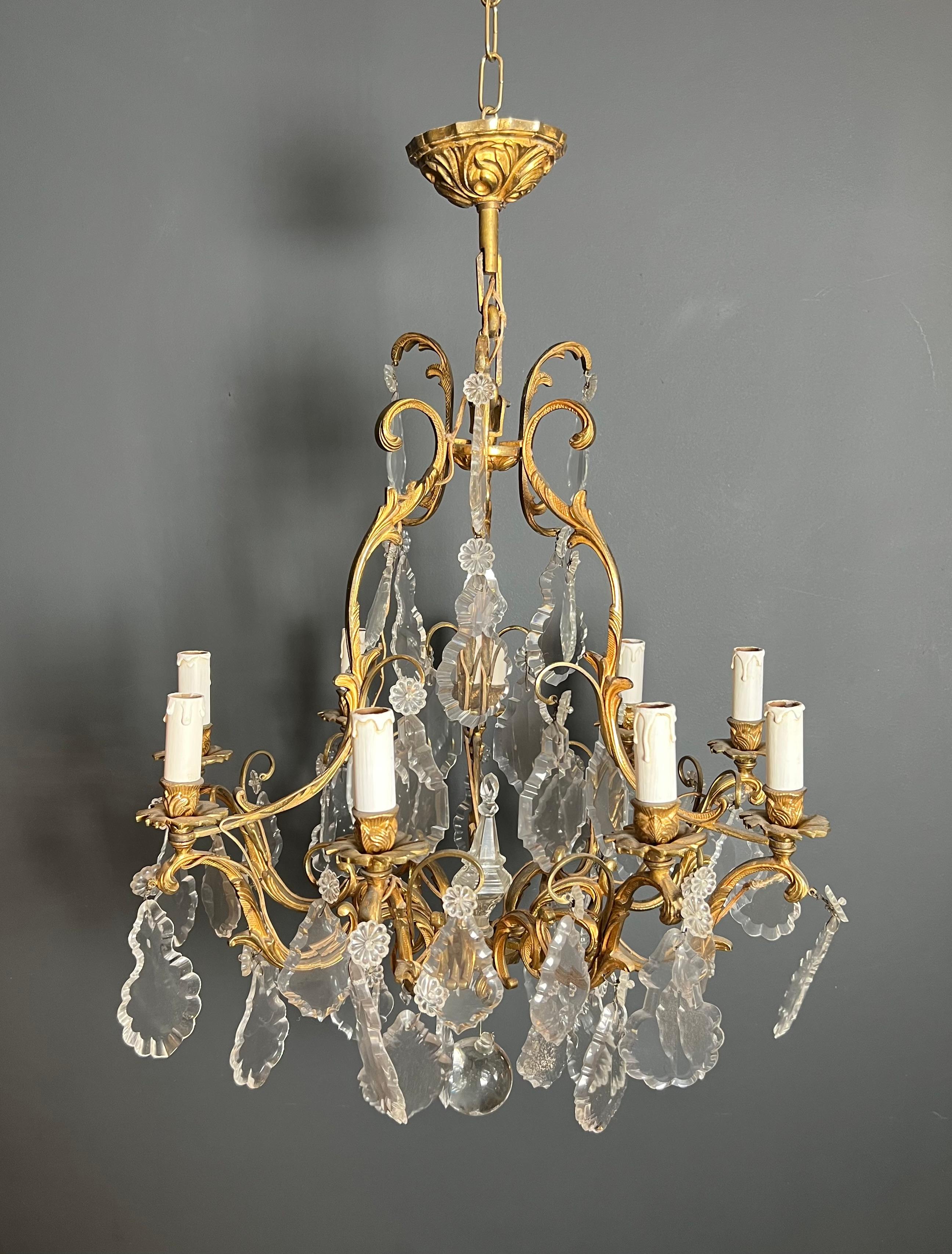 Lampadario in stile Luigi XV in cristallo e bronzo in vendita 12