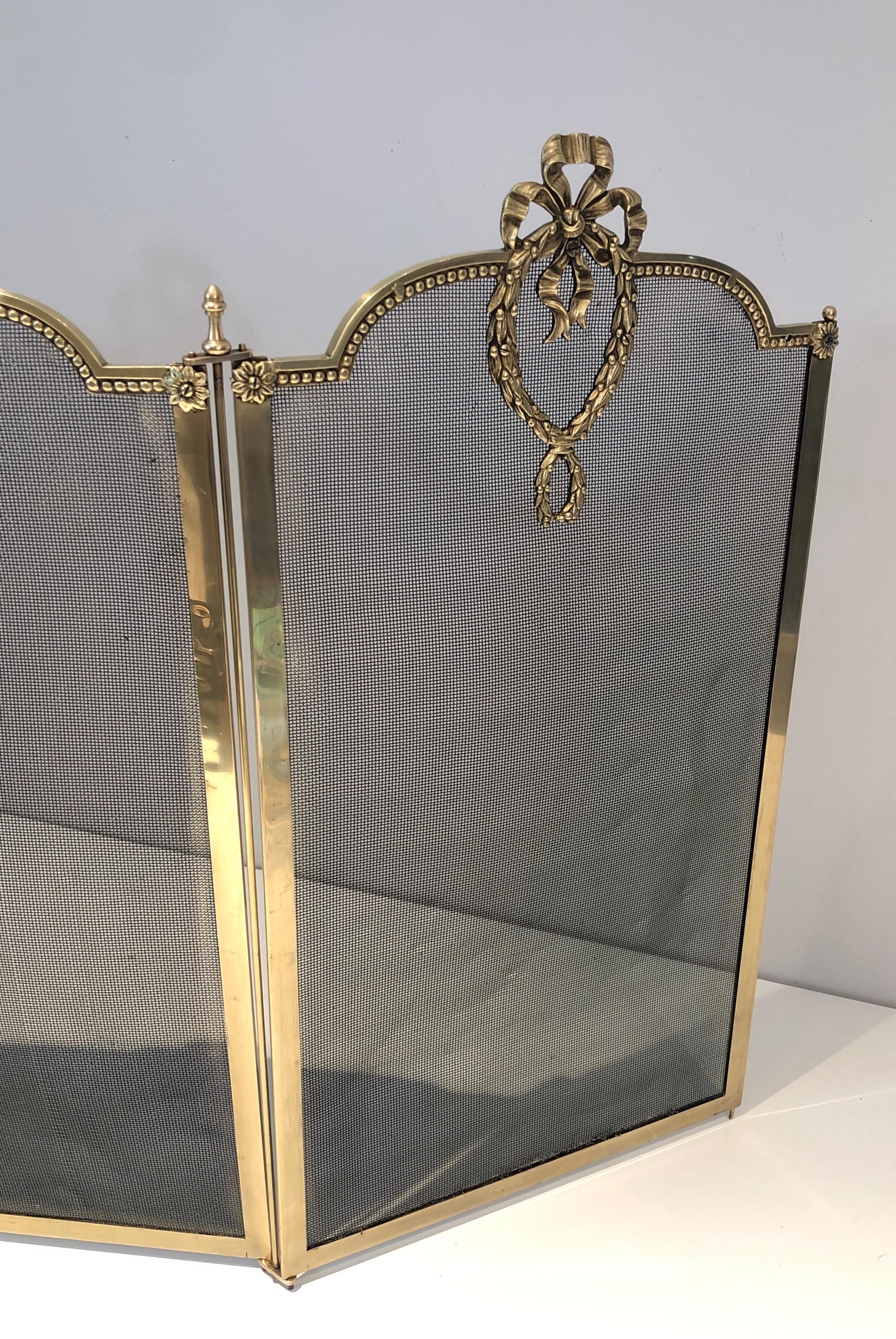 Early 20th Century Louis the 16th Style Brass and Grilling Fireplace Screen, French Work For Sale