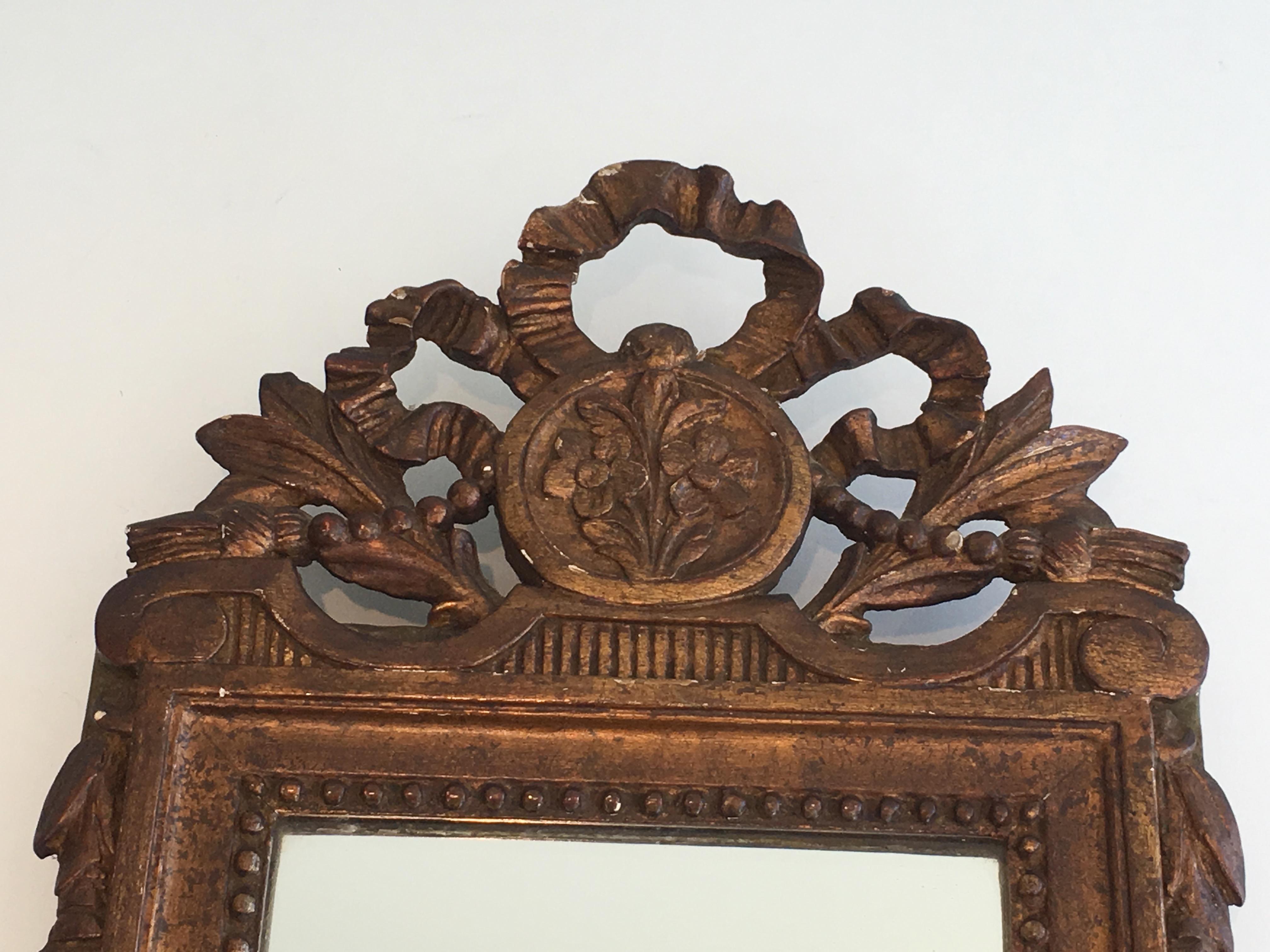 Miroir en bois peint et doré de style The xvi, français, 19e siècle en vente 4