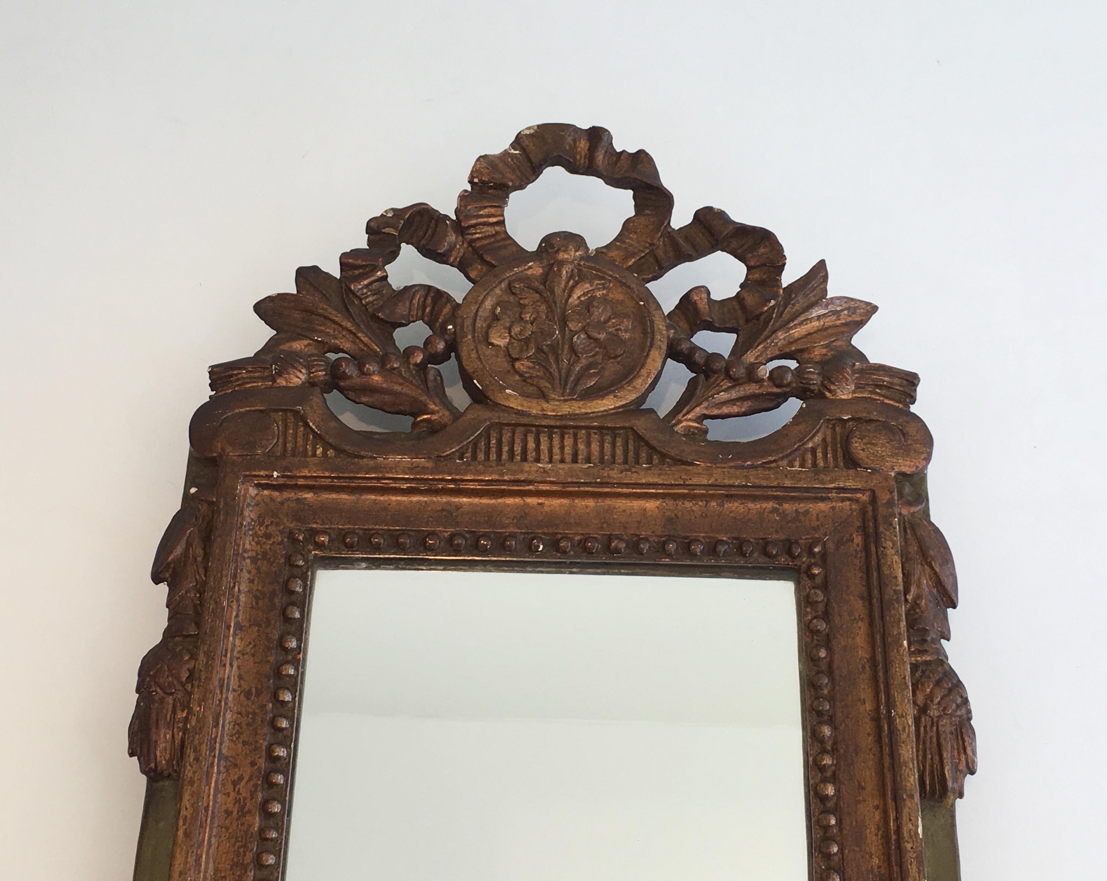 Louis the xvi Style Gilt and Painted Wood Mirror, French, 19th Century In Good Condition For Sale In Marcq-en-Barœul, Hauts-de-France