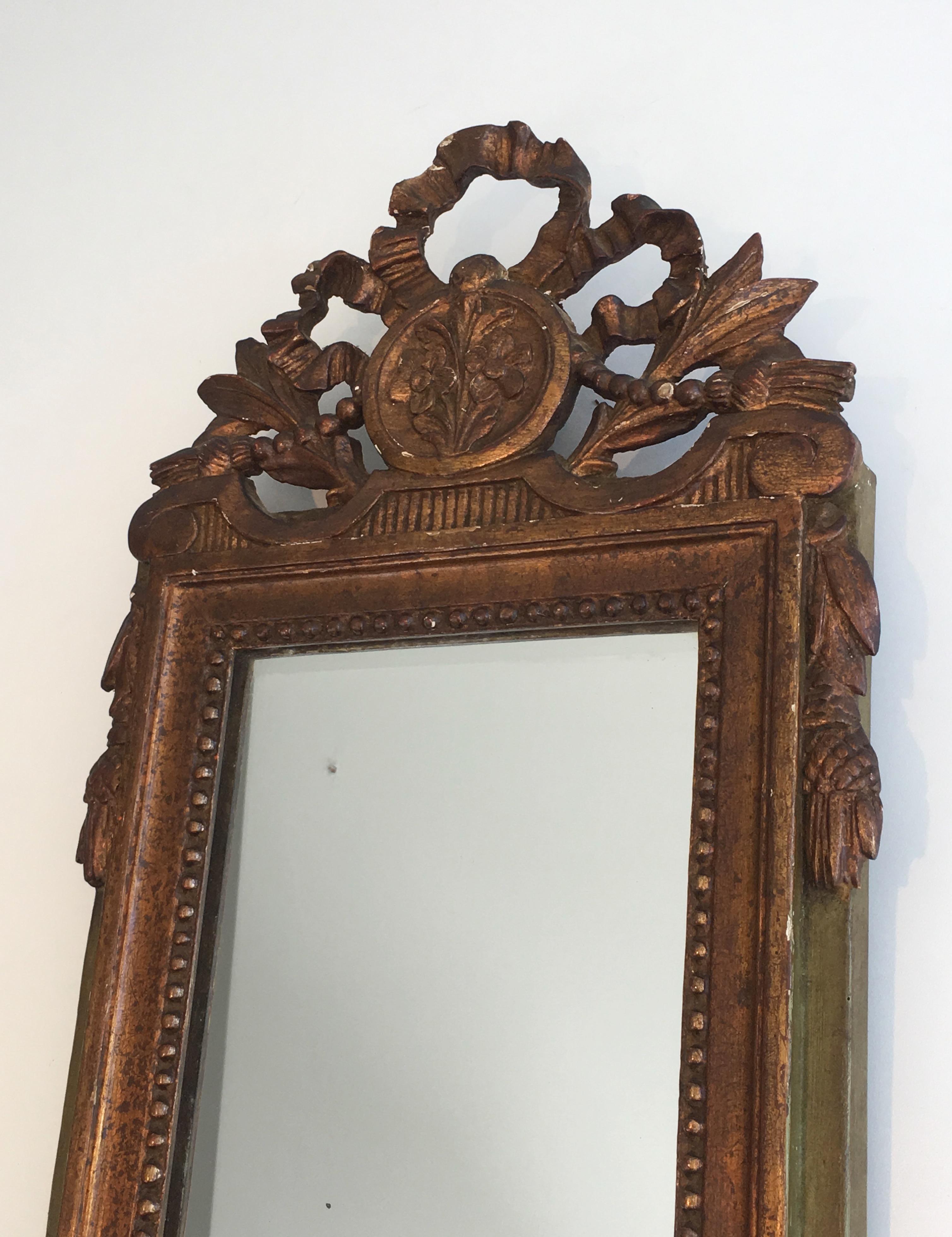 Vergoldeter und bemalter Holzspiegel im Louis-Xvi-Stil, Französisch, 19. Jahrhundert (Spiegel) im Angebot