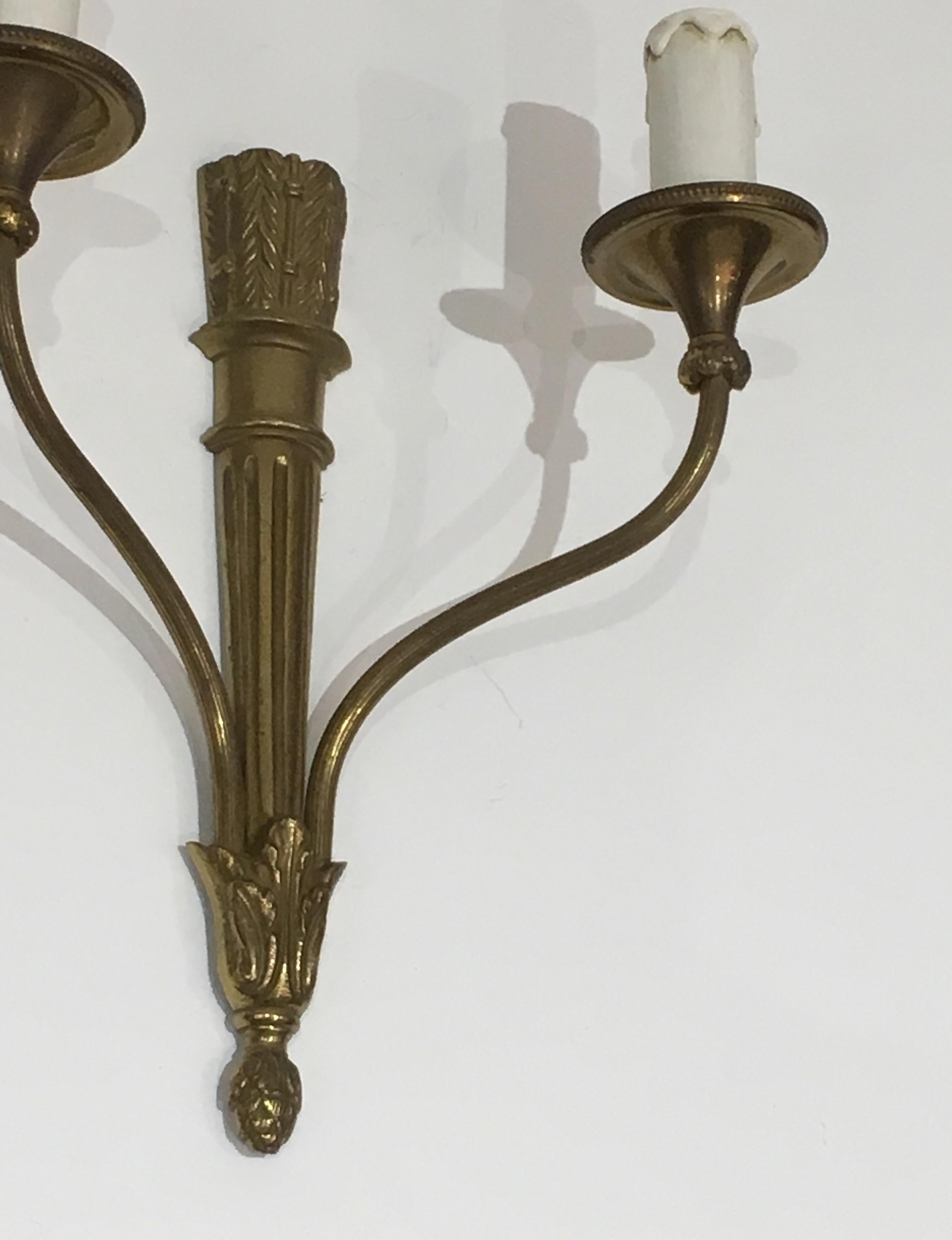 Louis XVI Style Pair of Bronze Wall Sconces with Quiver, French Work For Sale 2