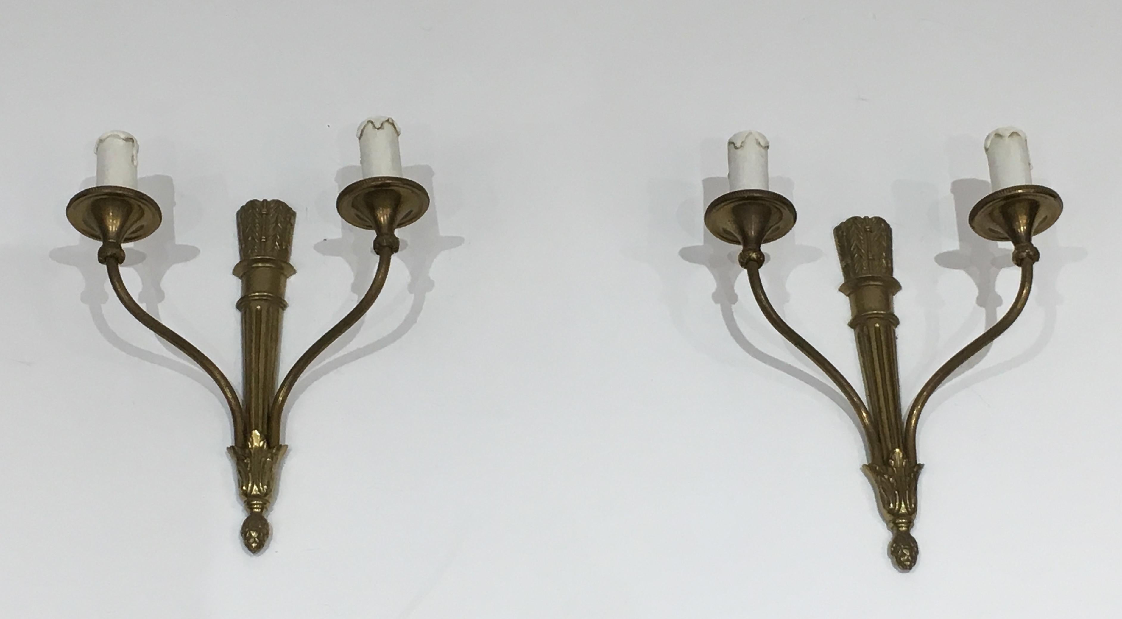 Louis XVI Style Pair of Bronze Wall Sconces with Quiver, French Work For Sale 5