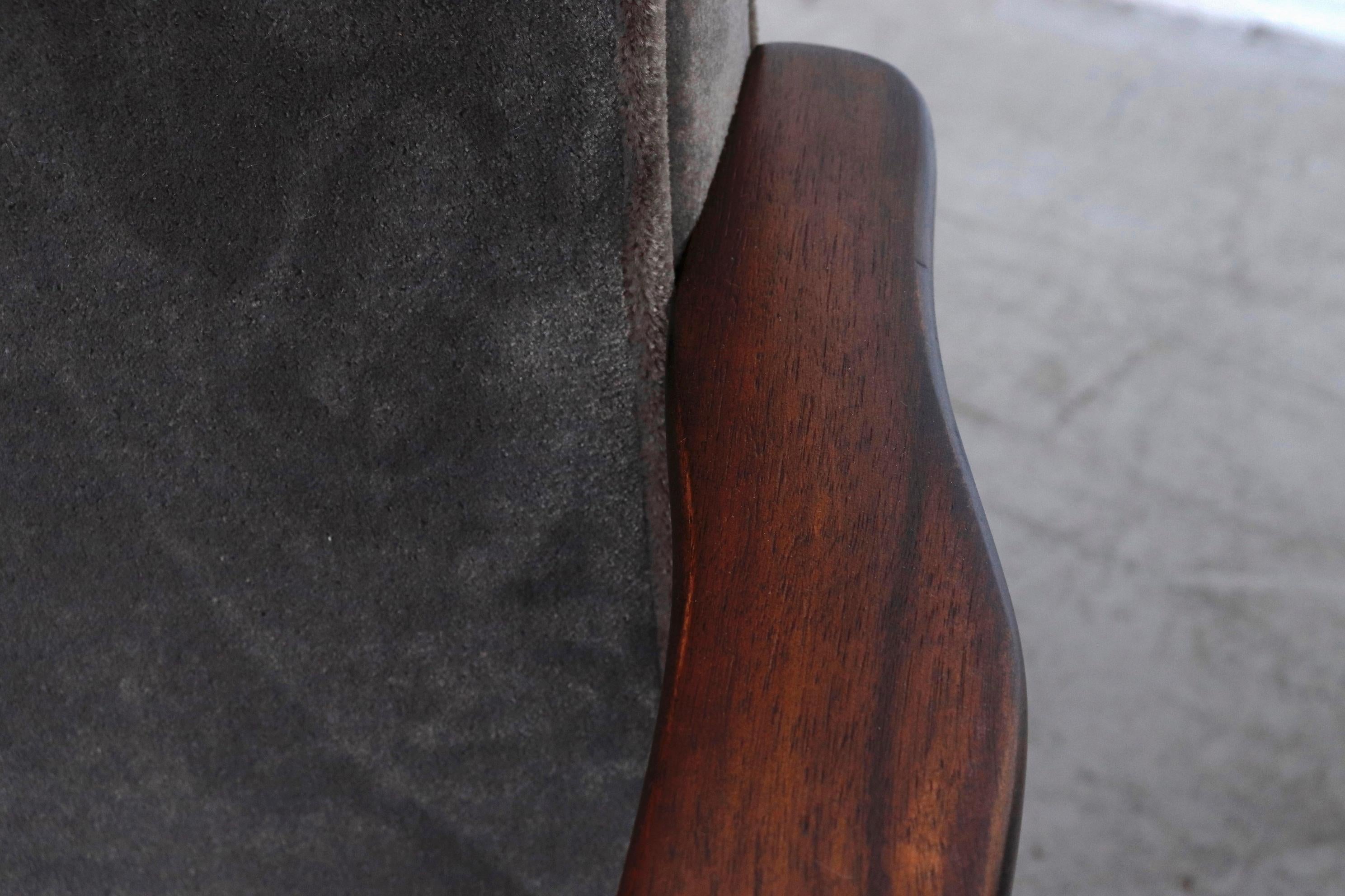 Louis Van Teefelen Inspired Pair of Slipper Lounge Chairs with Grey Mohair 5