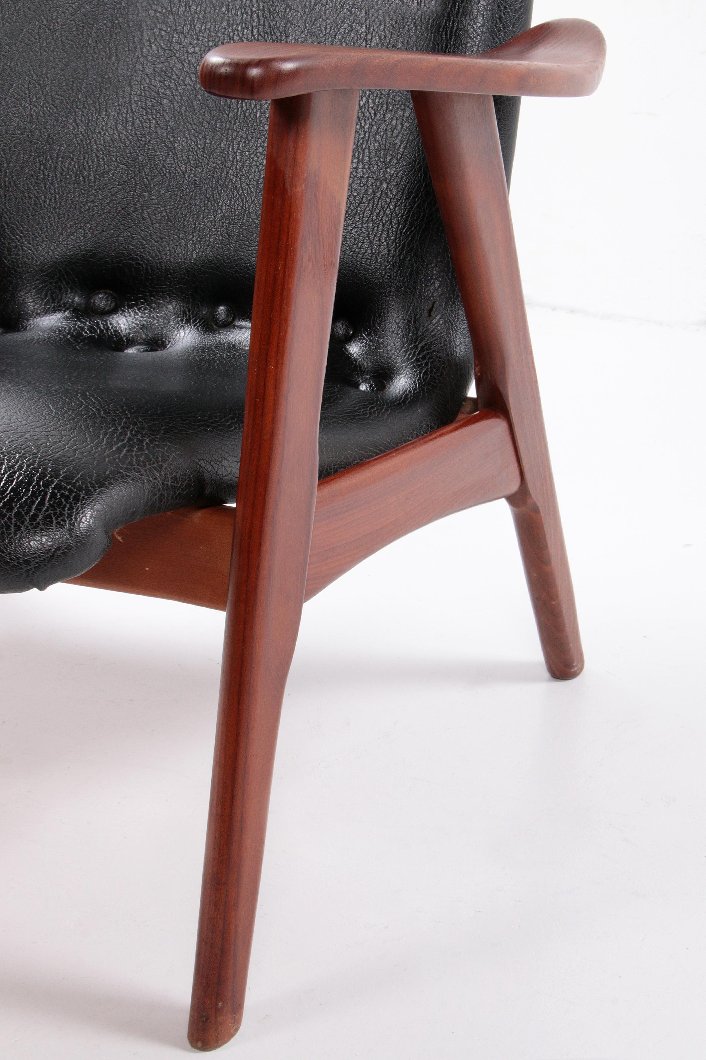 Louis Van Teeffelen Armchair Black Skai Leather for Wébé In Good Condition In Oostrum-Venray, NL