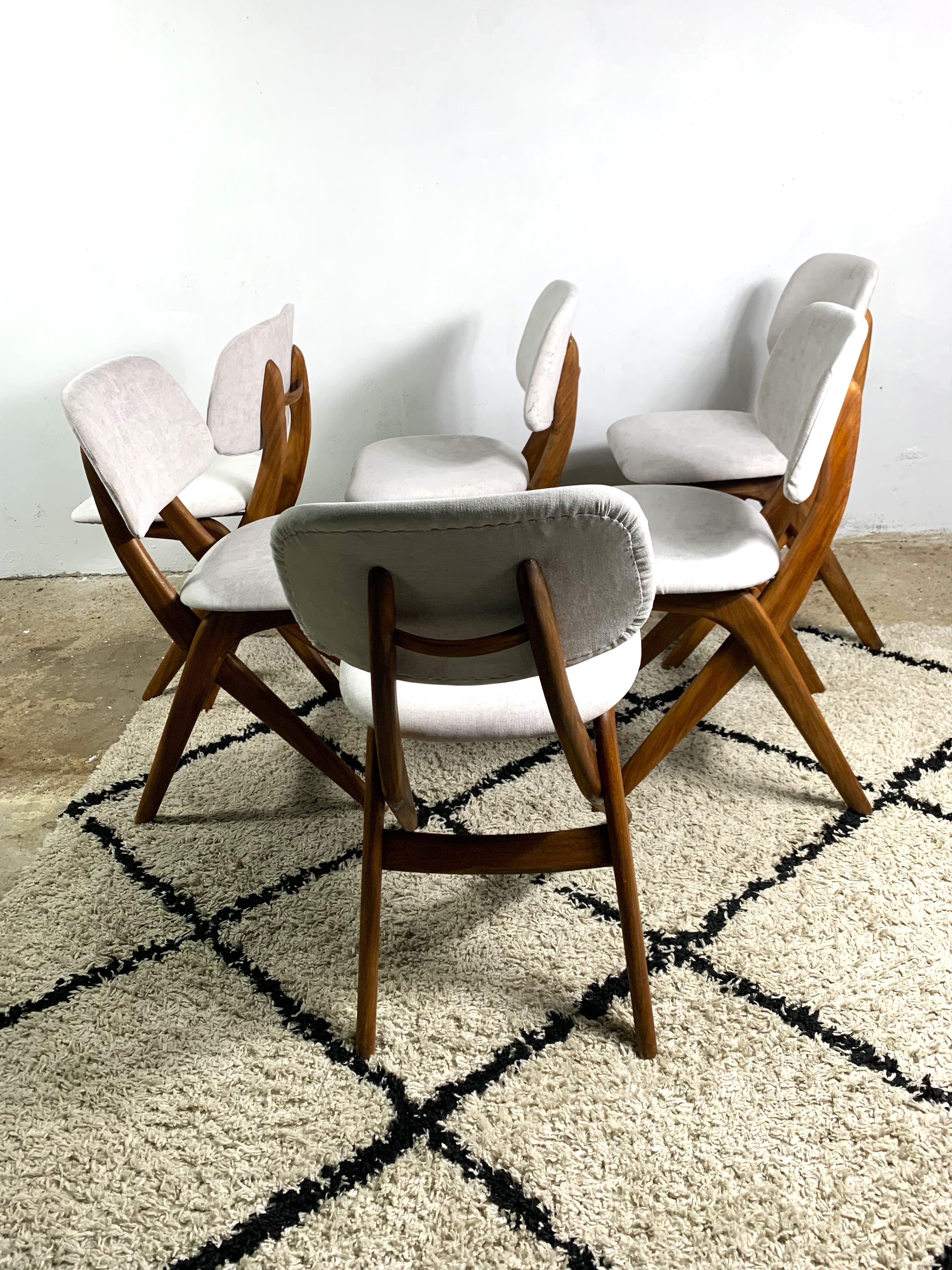 Louis Van Teeffelen Dining Chairs Set Of 6, Reupholstered For Sale 4
